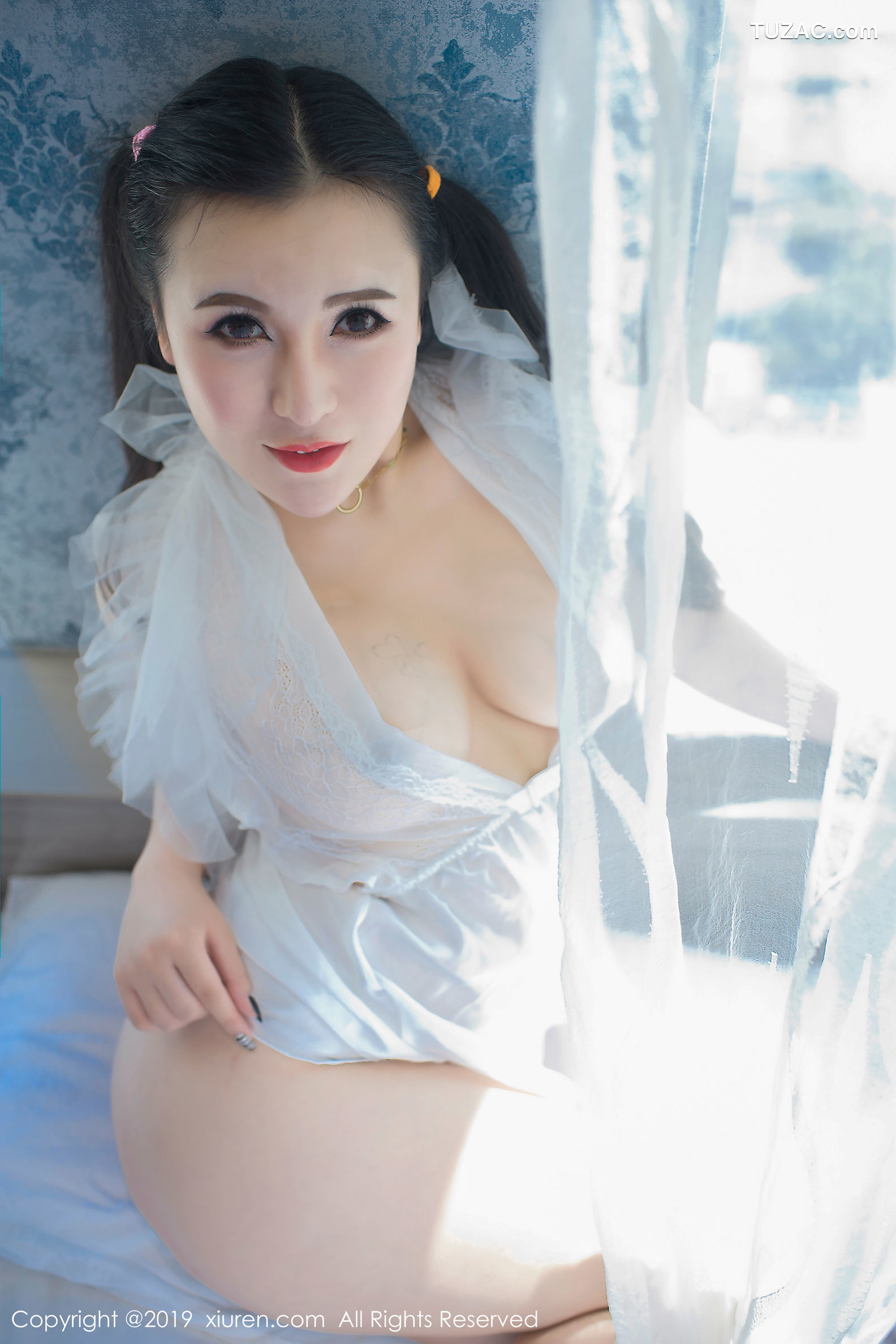 XiuRen秀人网-1588-伊诺-《比基尼和白色蕾丝》-2019.08.01