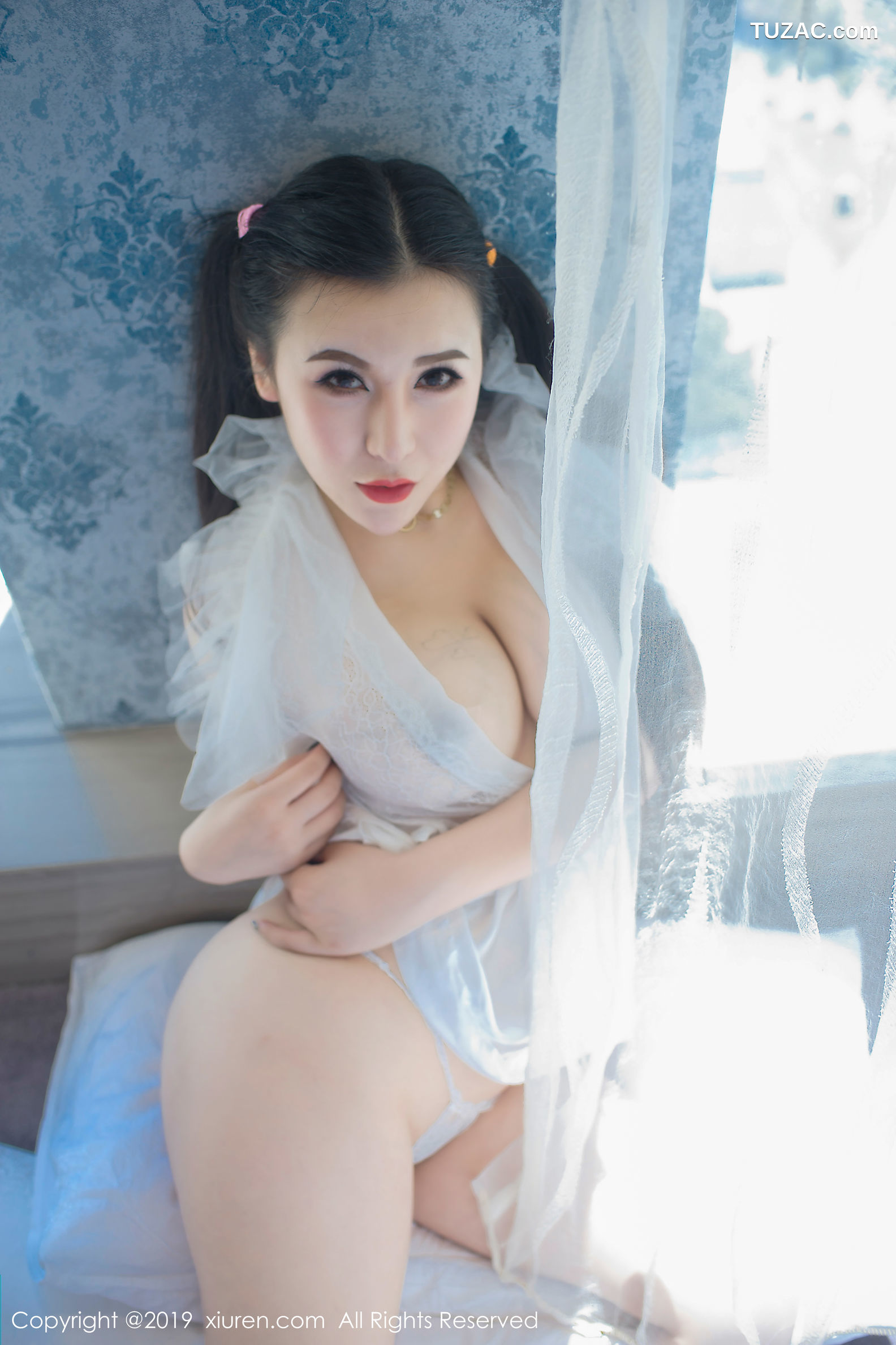 XiuRen秀人网-1588-伊诺-《比基尼和白色蕾丝》-2019.08.01