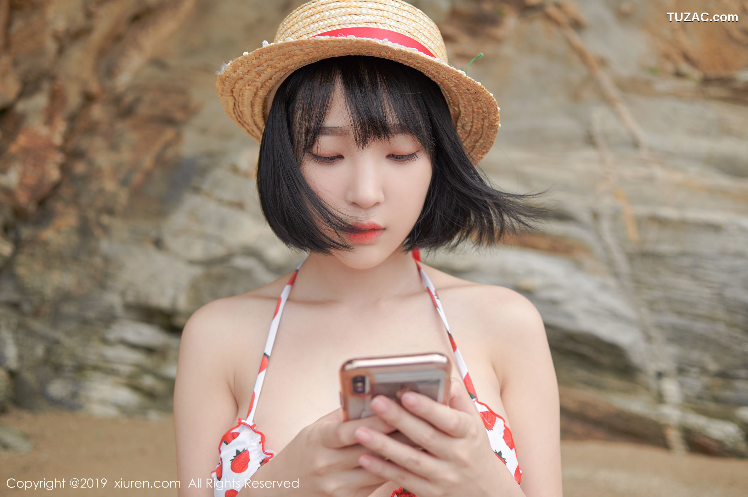 XiuRen秀人网-1611-卿卿-《新不失性感的私房魅惑》-2019.08.12