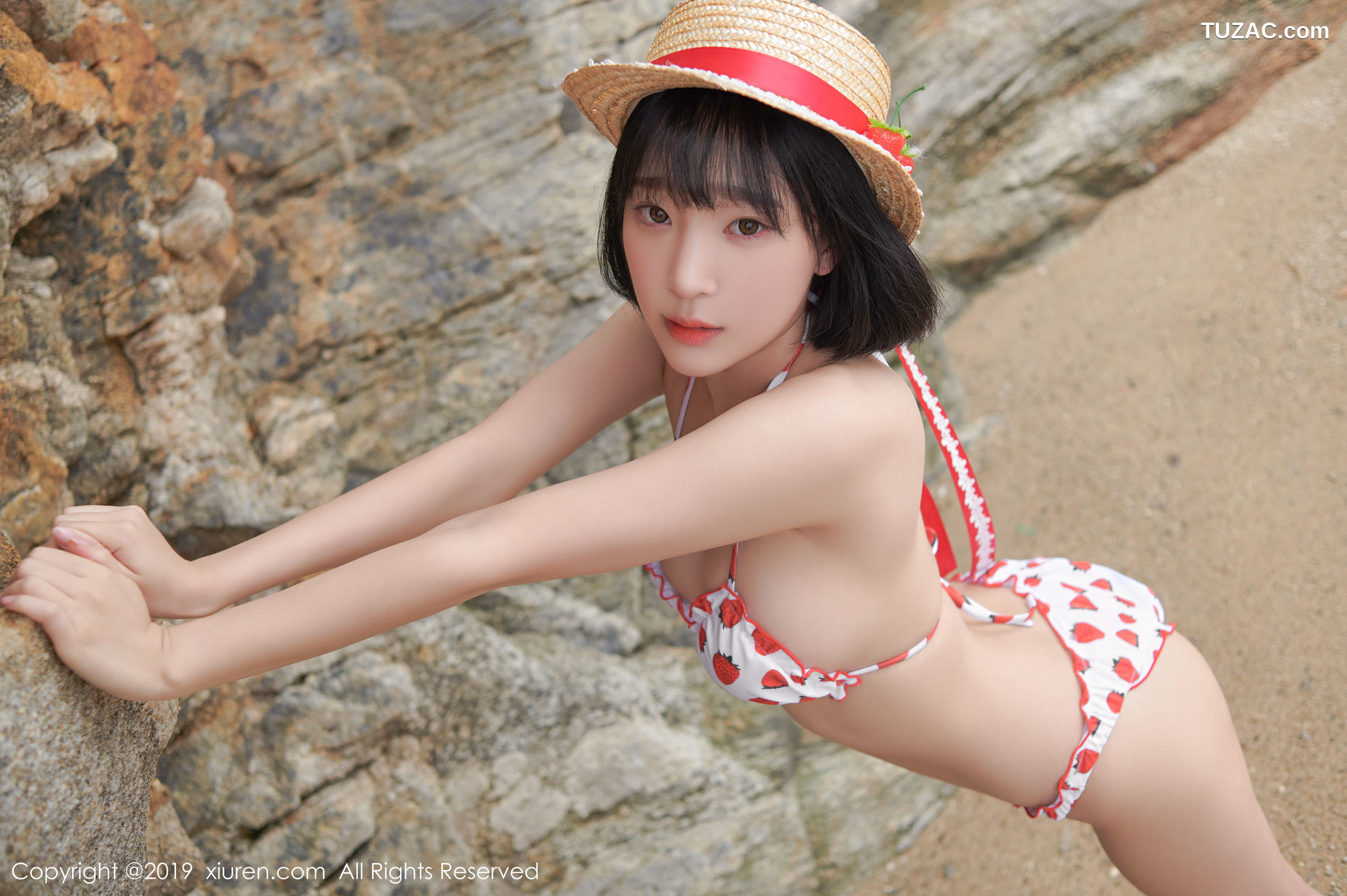 XiuRen秀人网-1611-卿卿-《新不失性感的私房魅惑》-2019.08.12