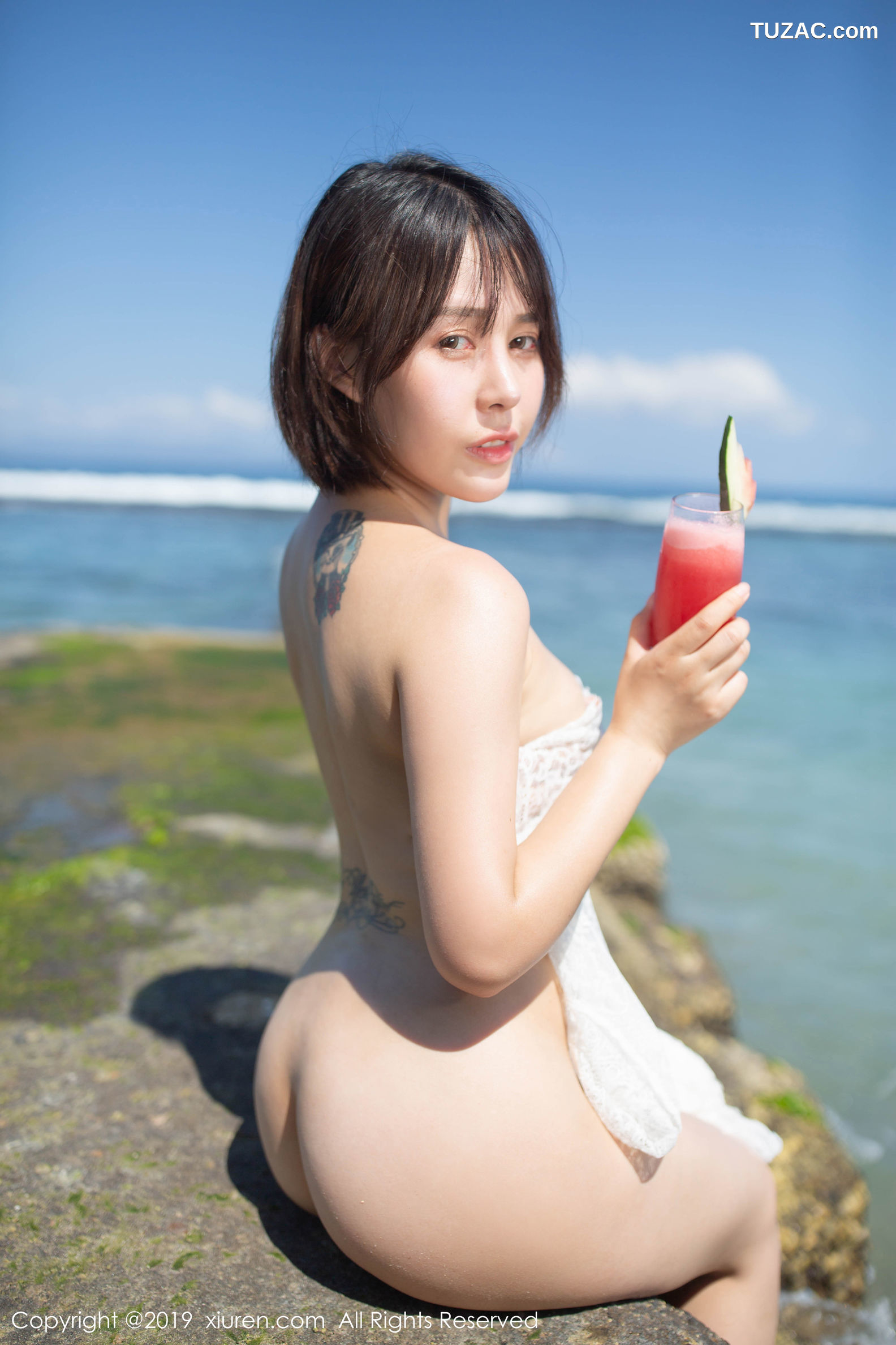 XiuRen秀人网-1612-艾莉-《性感激凸内衣与真空婚纱诱惑系列》-2019.08.12
