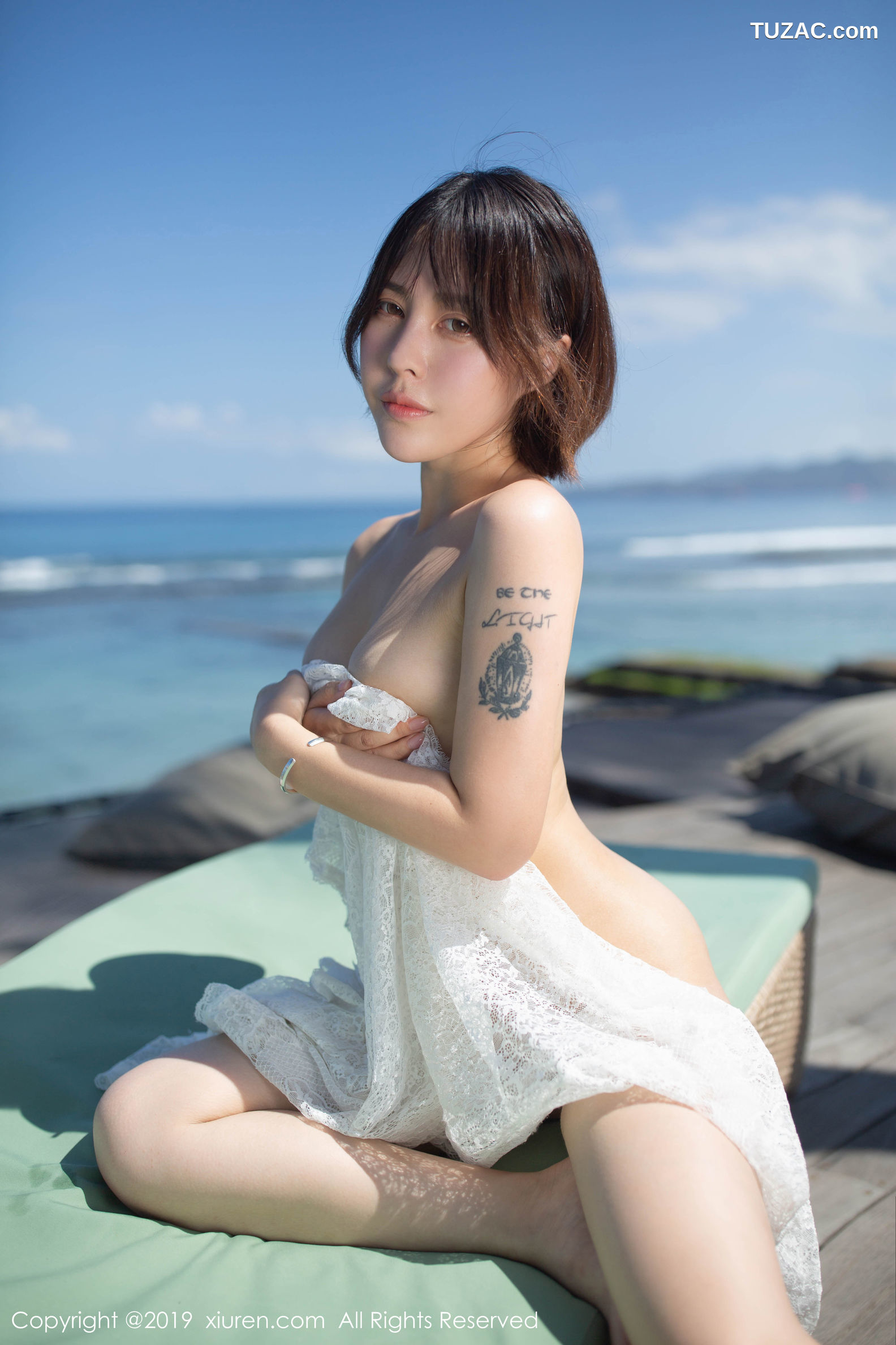 XiuRen秀人网-1612-艾莉-《性感激凸内衣与真空婚纱诱惑系列》-2019.08.12