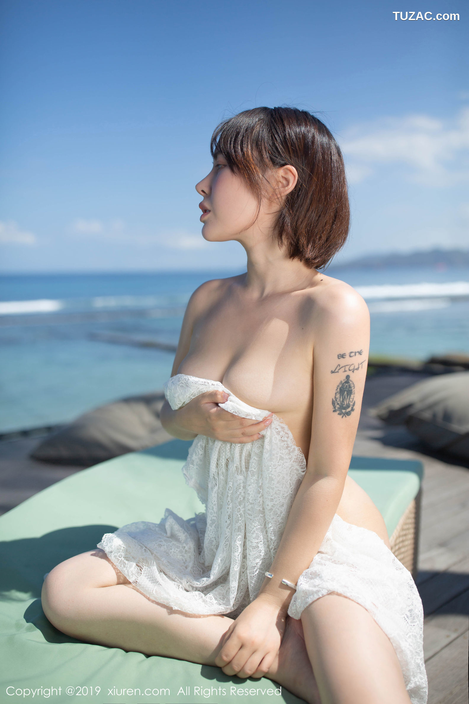 XiuRen秀人网-1612-艾莉-《性感激凸内衣与真空婚纱诱惑系列》-2019.08.12