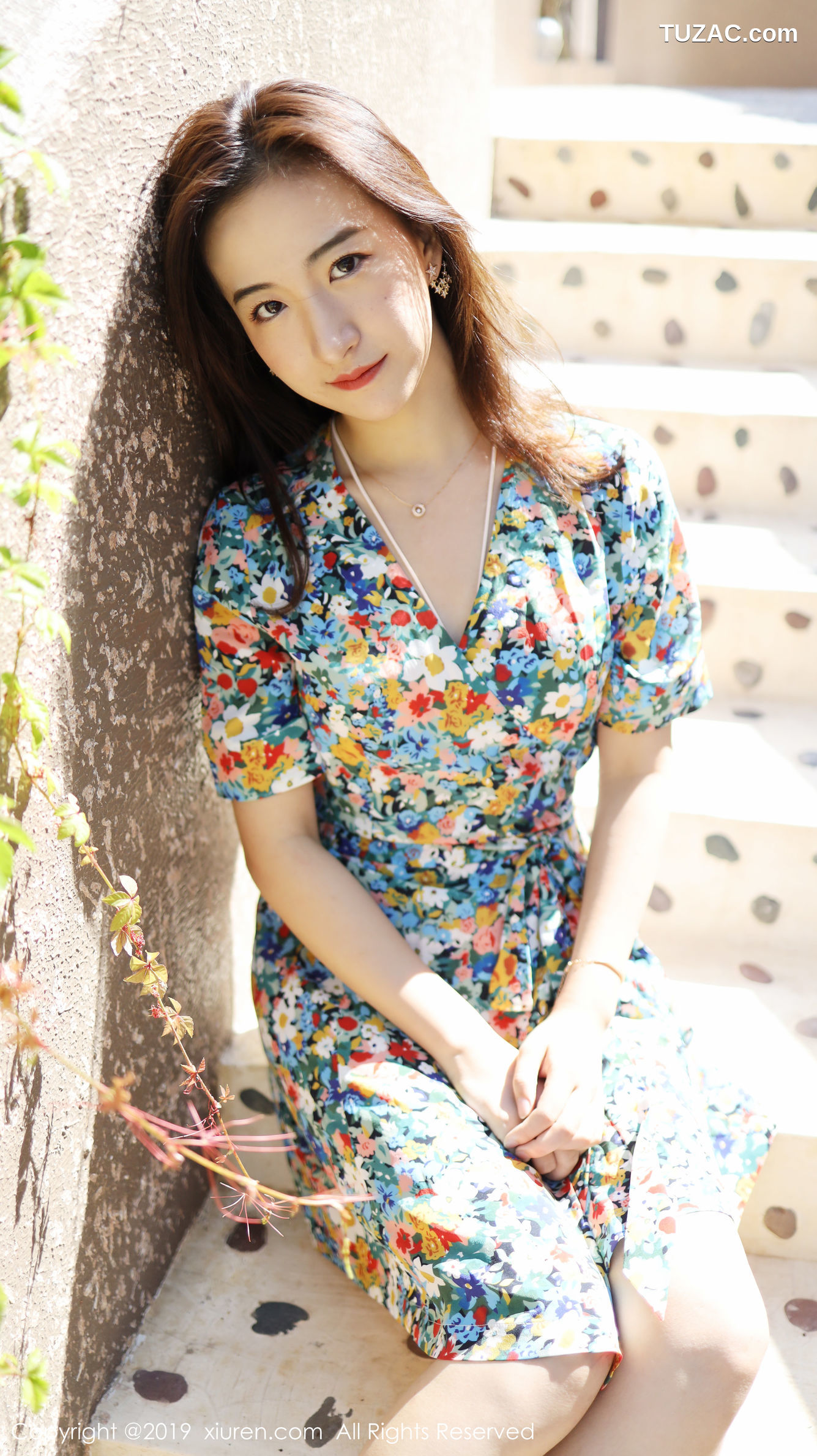 XiuRen秀人网-1641-艺儿伢哟-《气质新人模特》-2019.08.23