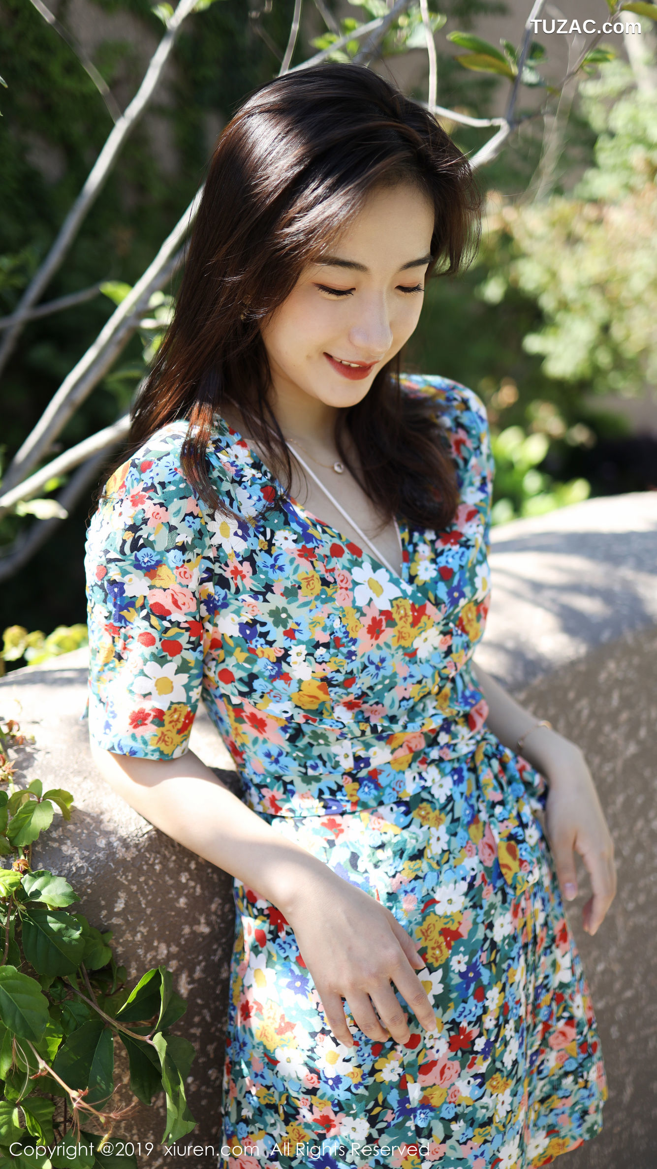 XiuRen秀人网-1641-艺儿伢哟-《气质新人模特》-2019.08.23