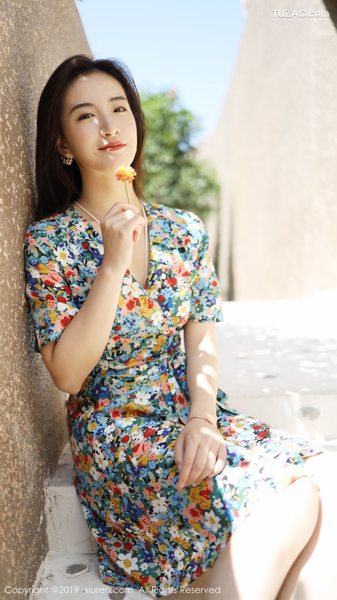 XiuRen秀人网-1641-艺儿伢哟-《气质新人模特》-2019.08.23