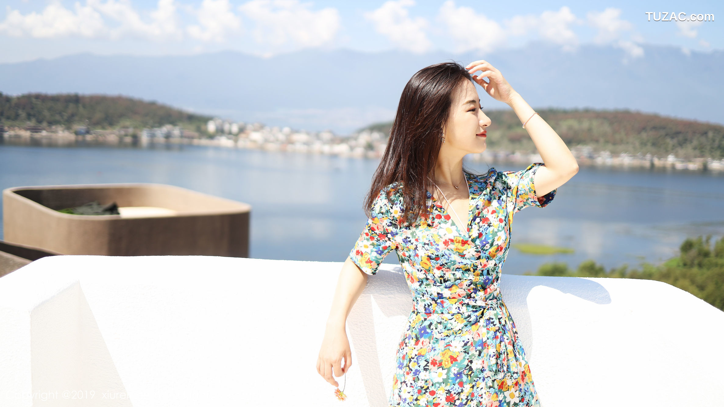 XiuRen秀人网-1641-艺儿伢哟-《气质新人模特》-2019.08.23