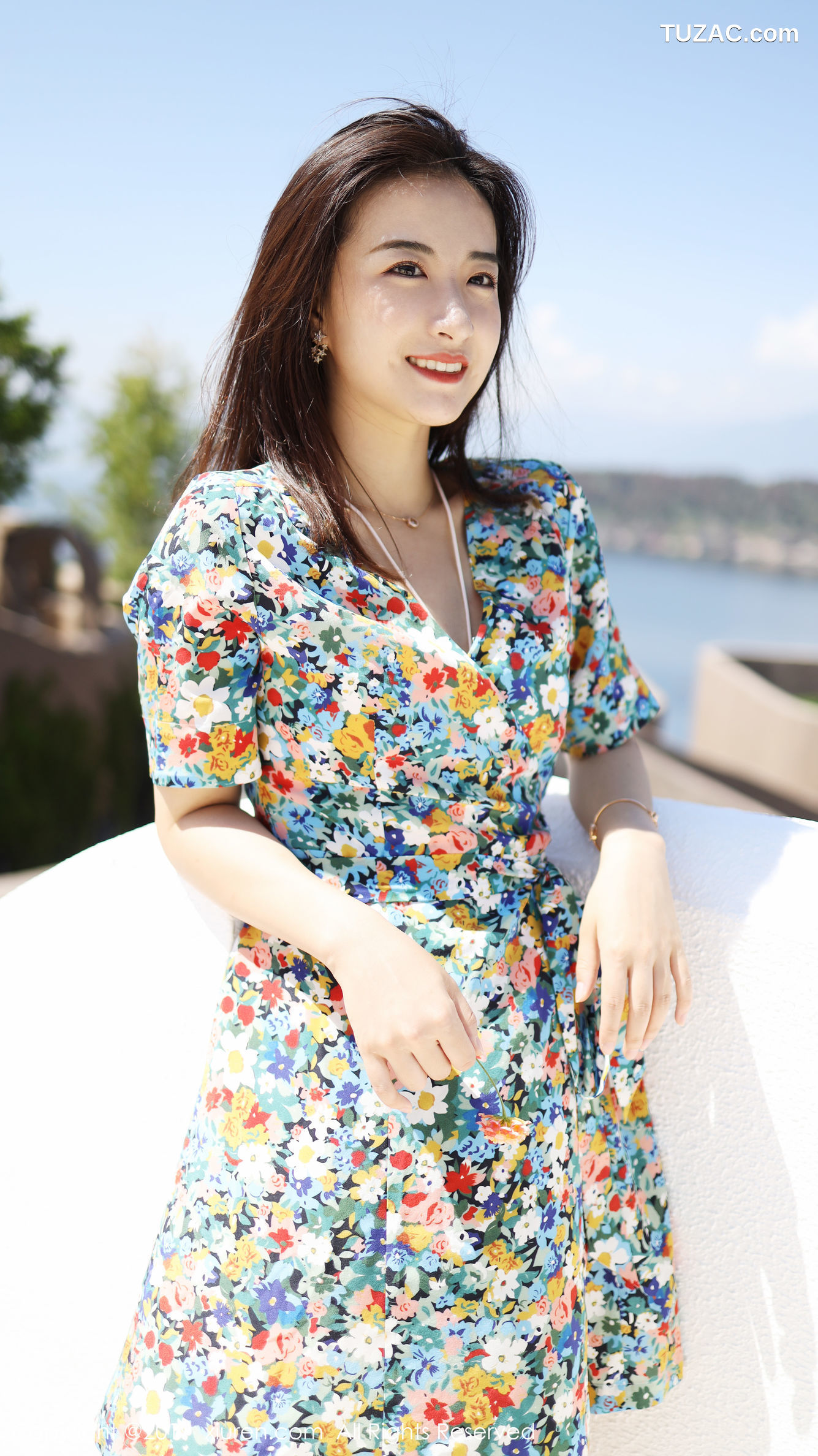 XiuRen秀人网-1641-艺儿伢哟-《气质新人模特》-2019.08.23