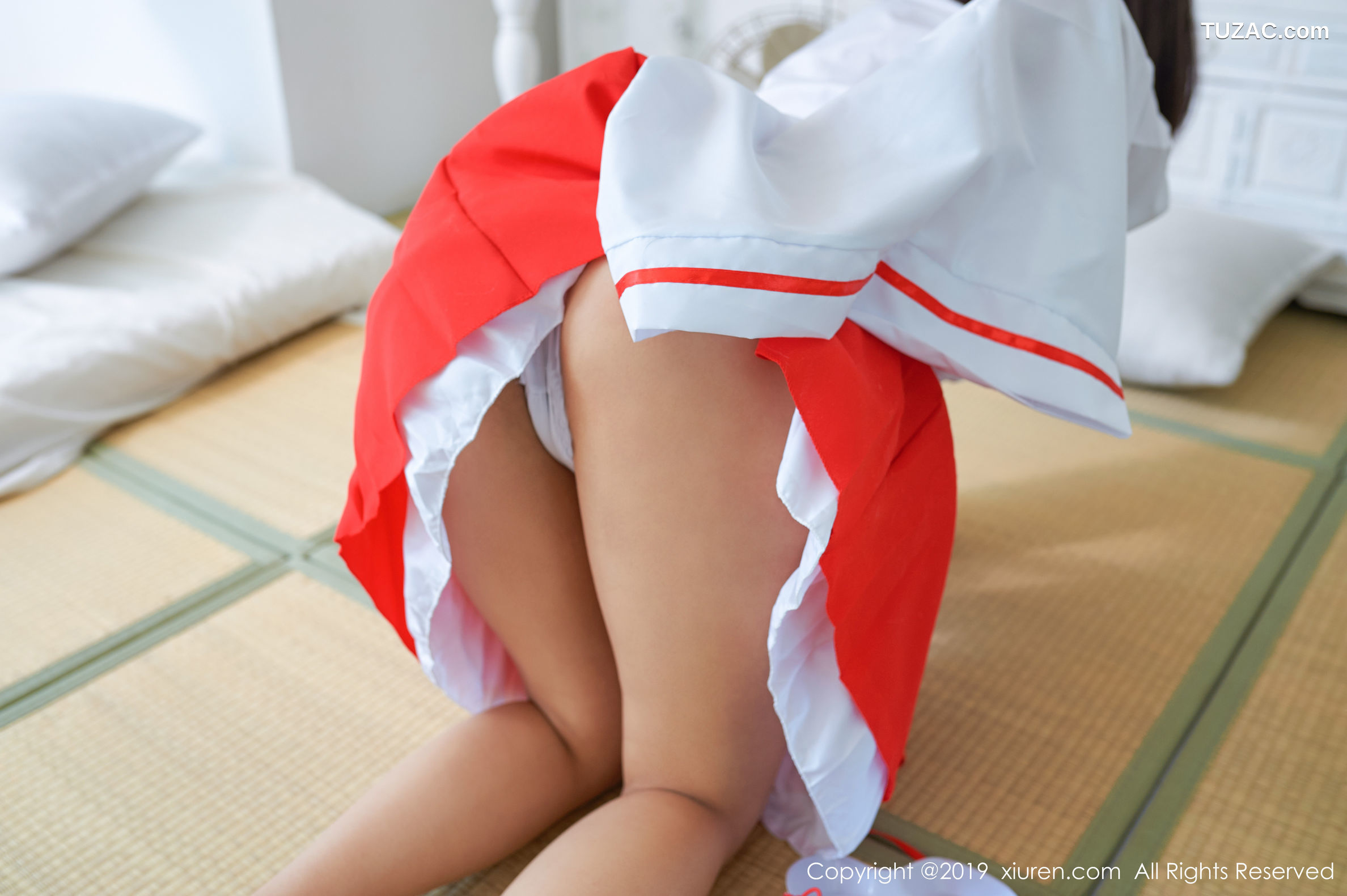 XiuRen秀人网-1702-卿卿-《清新不失性感的私房魅惑》-2019.09.29