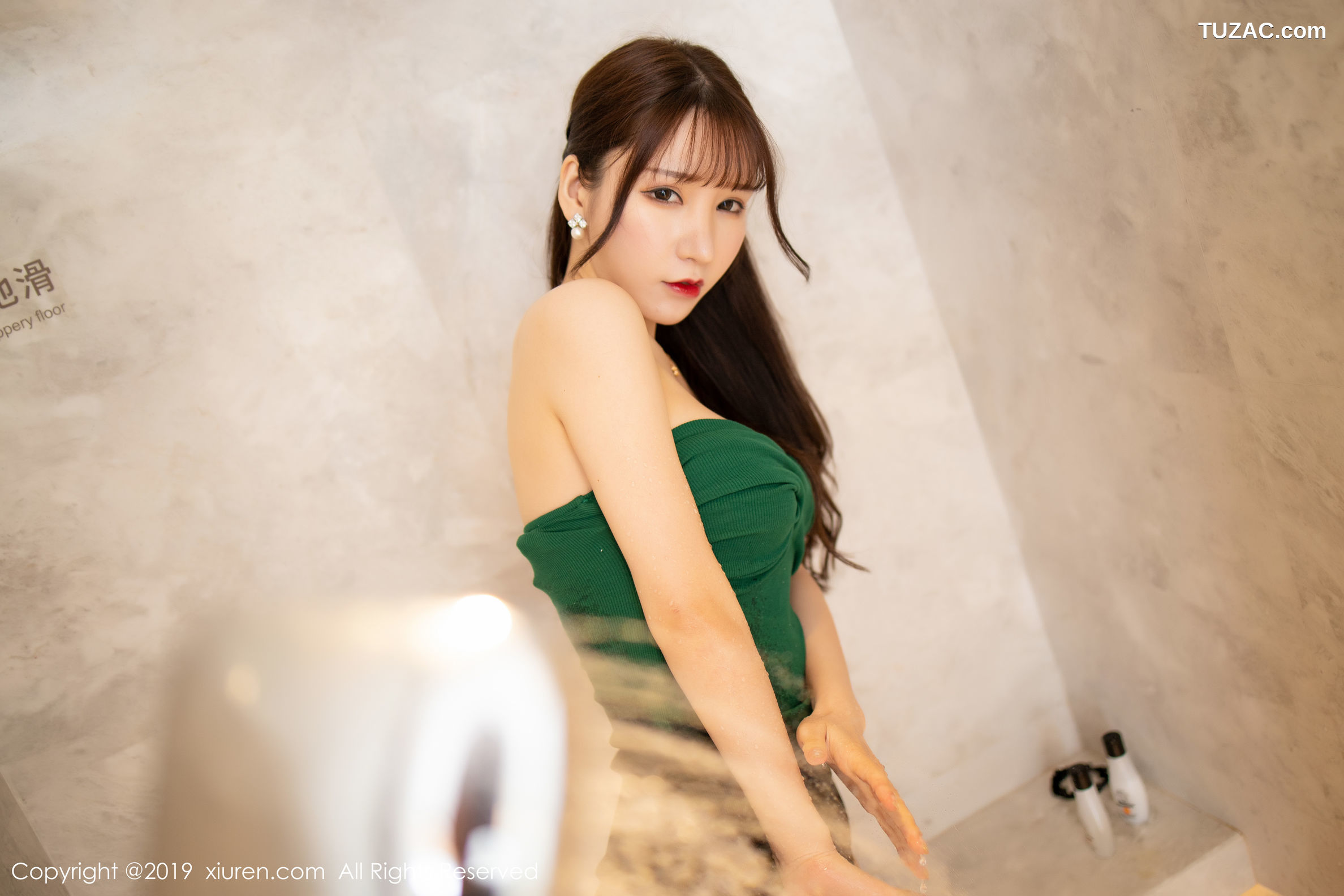 XiuRen秀人网-1703-周于希-《淋漓剔透的湿身私房魅惑》-2019.09.29