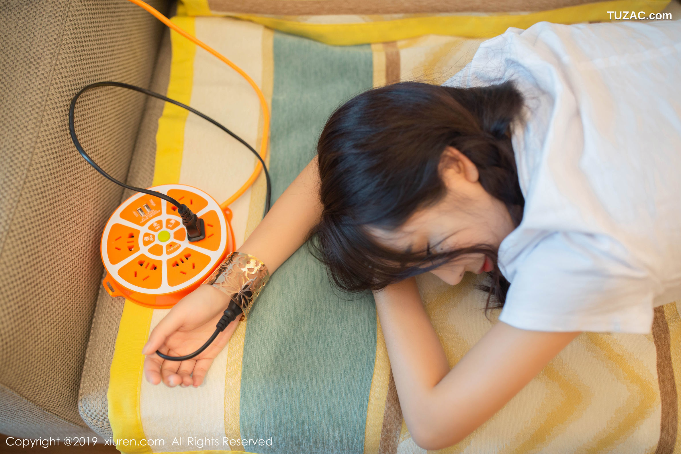 XiuRen秀人网-1730-陶喜乐-《机器人女友》-2019.10.15