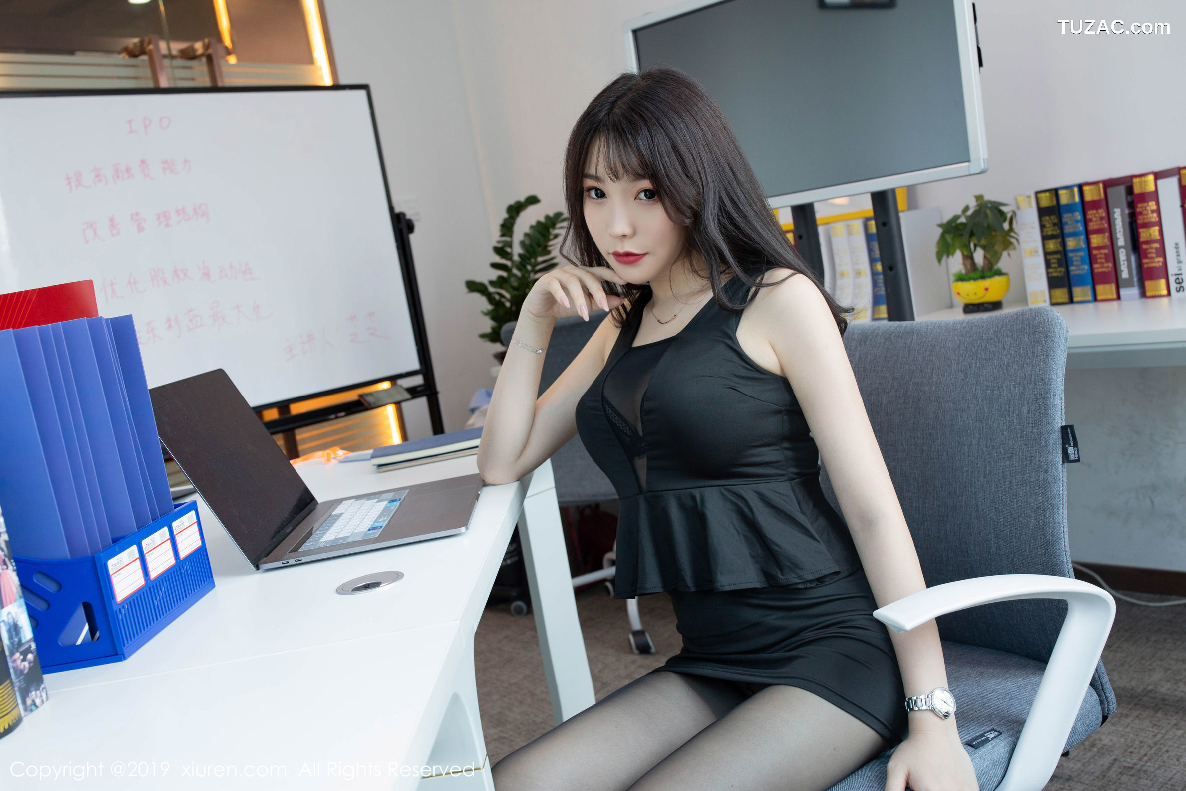 XiuRen秀人网-1757-芝芝-《办公室主题》-2019.10.29