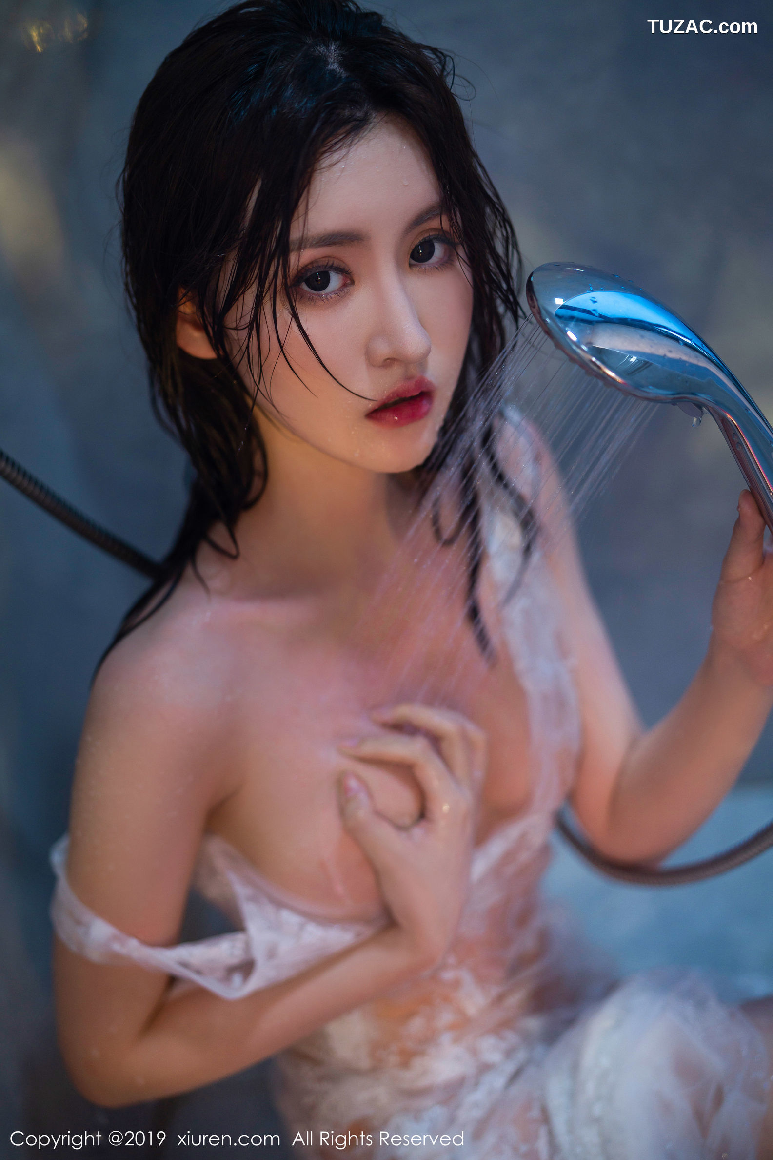 XiuRen秀人网-1784-沈梦瑶-《淋漓剔透的浴室湿身娇躯婀娜尽显媚态》-2019.11.12