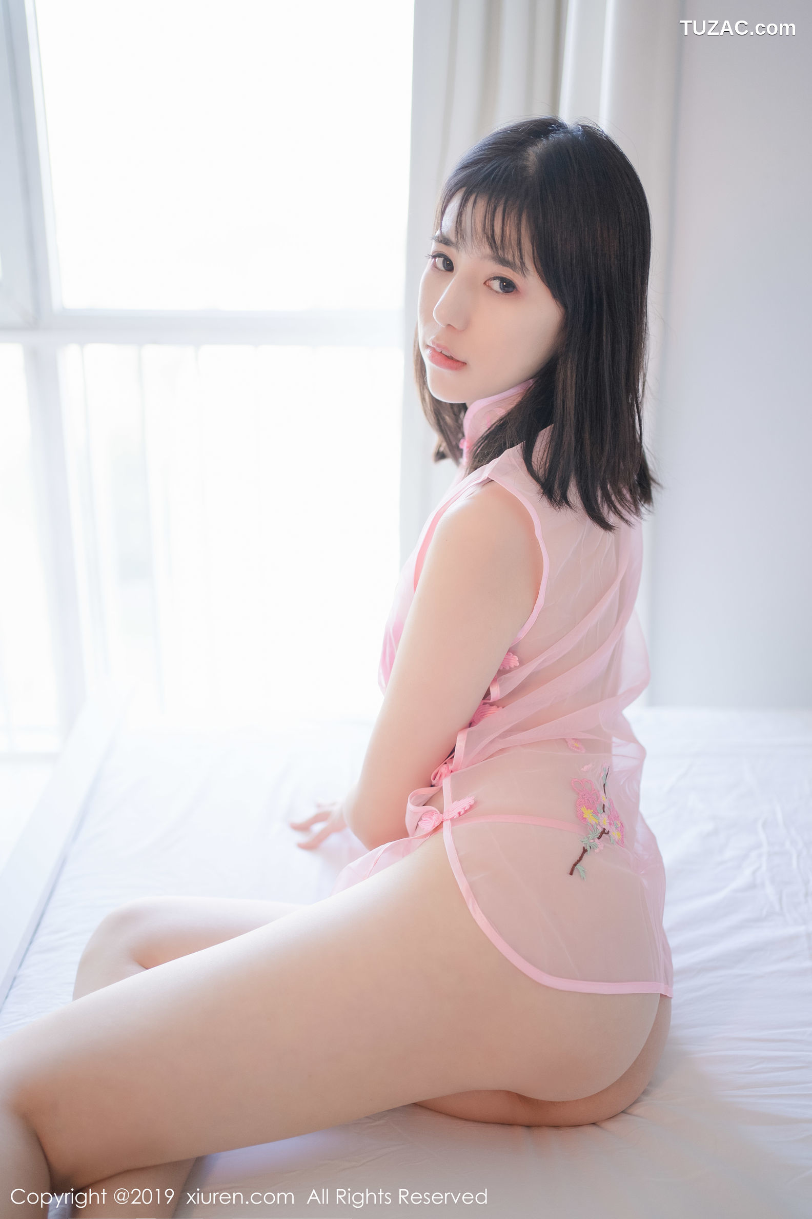 XiuRen秀人网-1791-艾栗栗栗栗栗栗吖-《清透内衣与学生制服系列》-2019.11.14