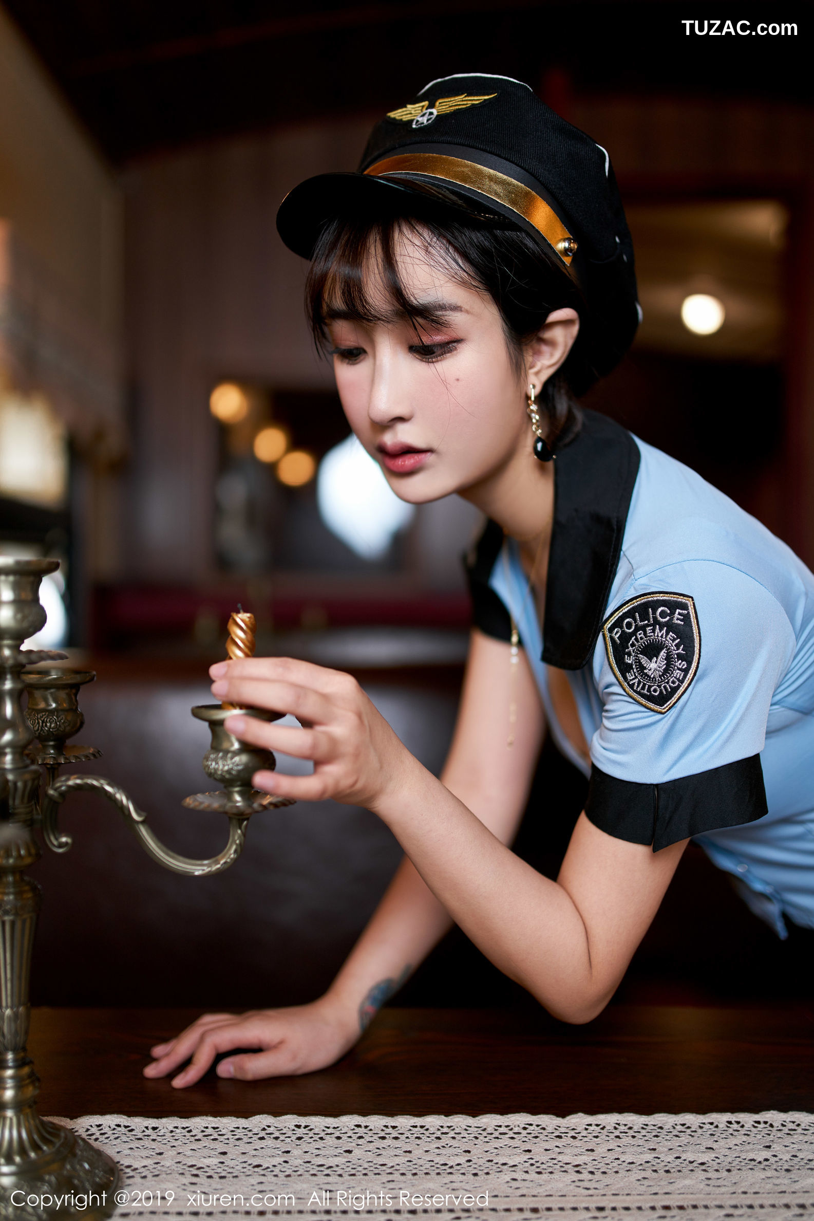 XiuRen秀人网-1811-Betty林子欣-《警花制服系列》-2019.11.28