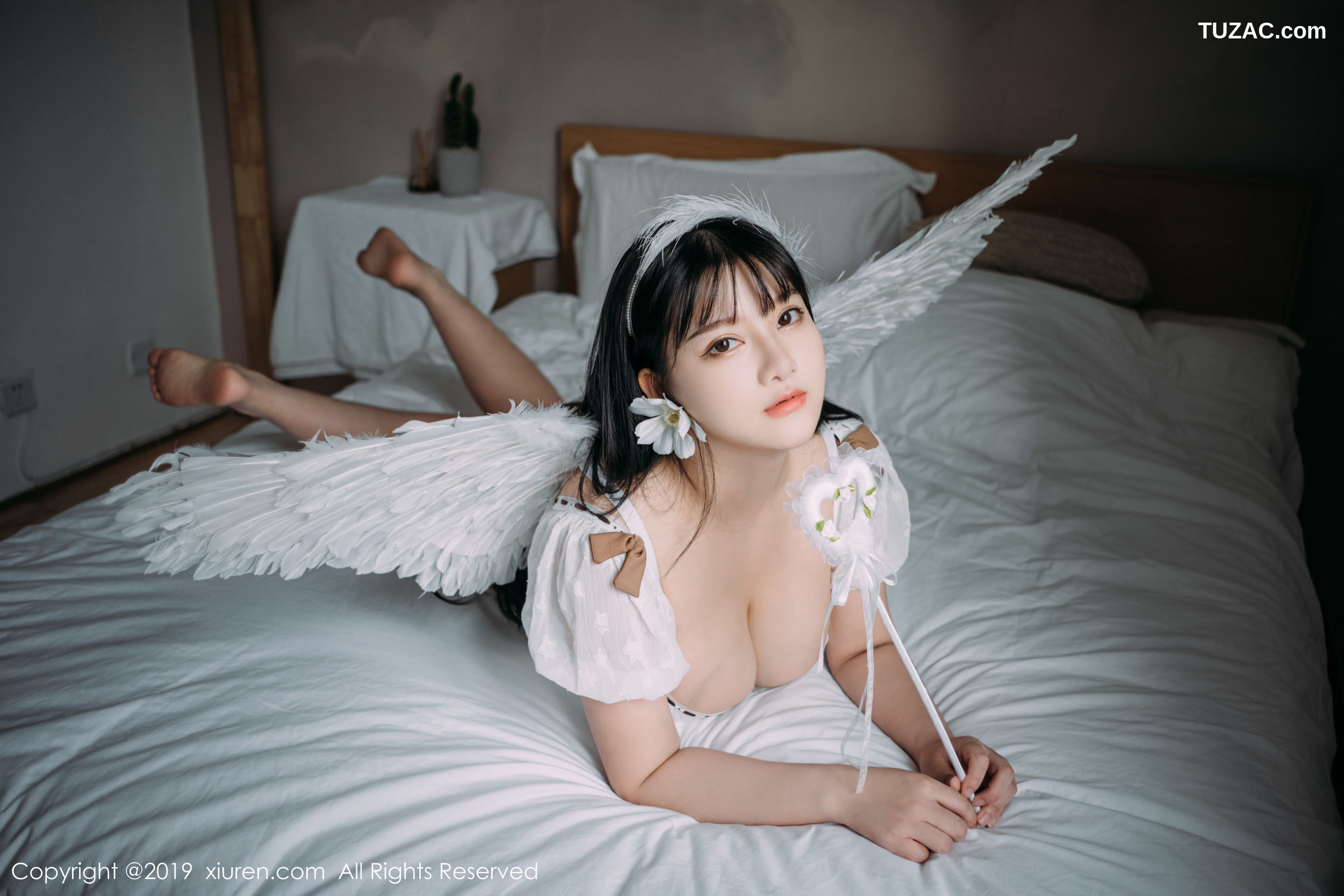 XiuRen秀人网-1824-小尤奈-《童颜巨乳女仆-魅惑内衣》-2019.12.04