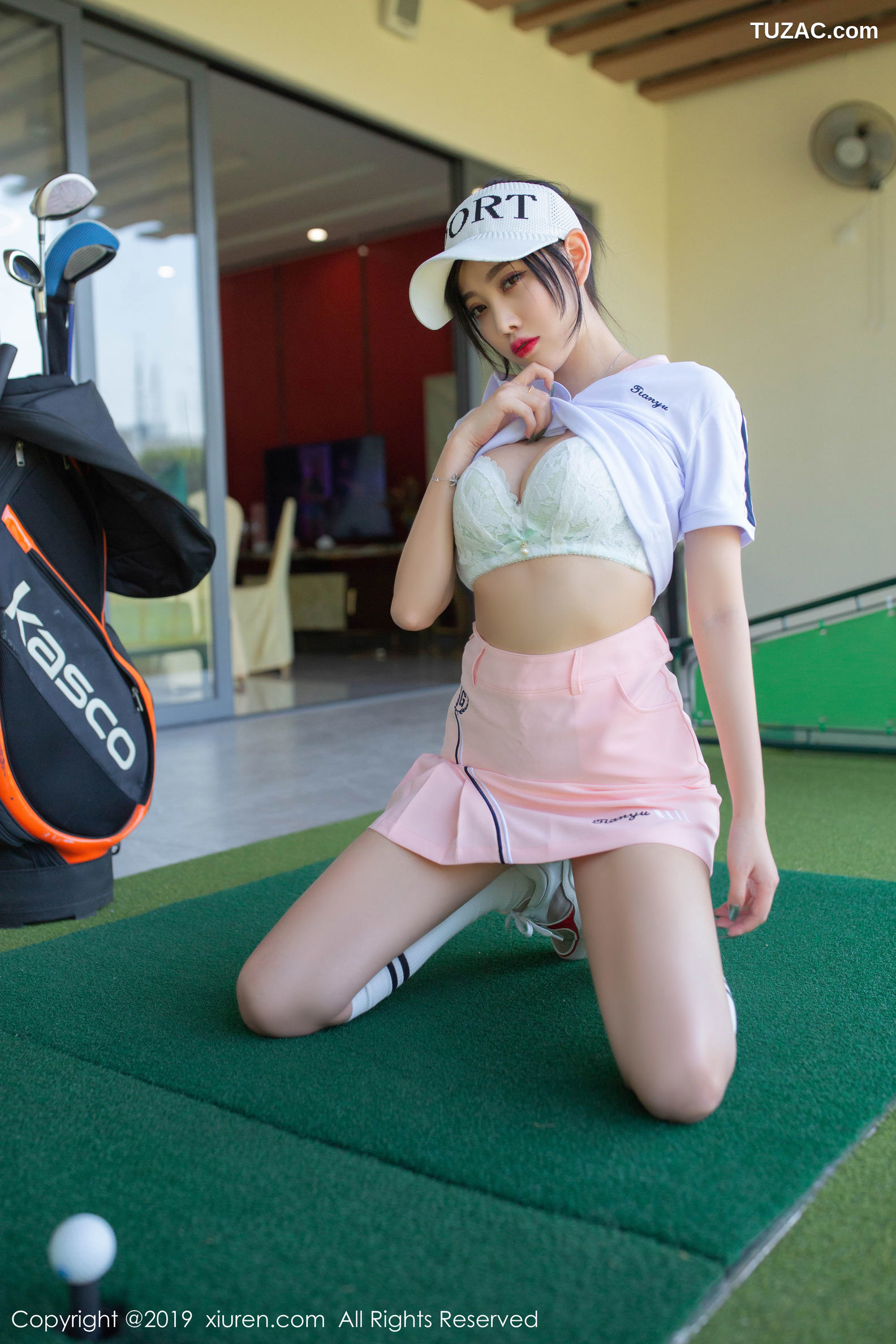 XiuRen秀人网-1874-杨晨晨-《高尔夫主题》-2019.12.23