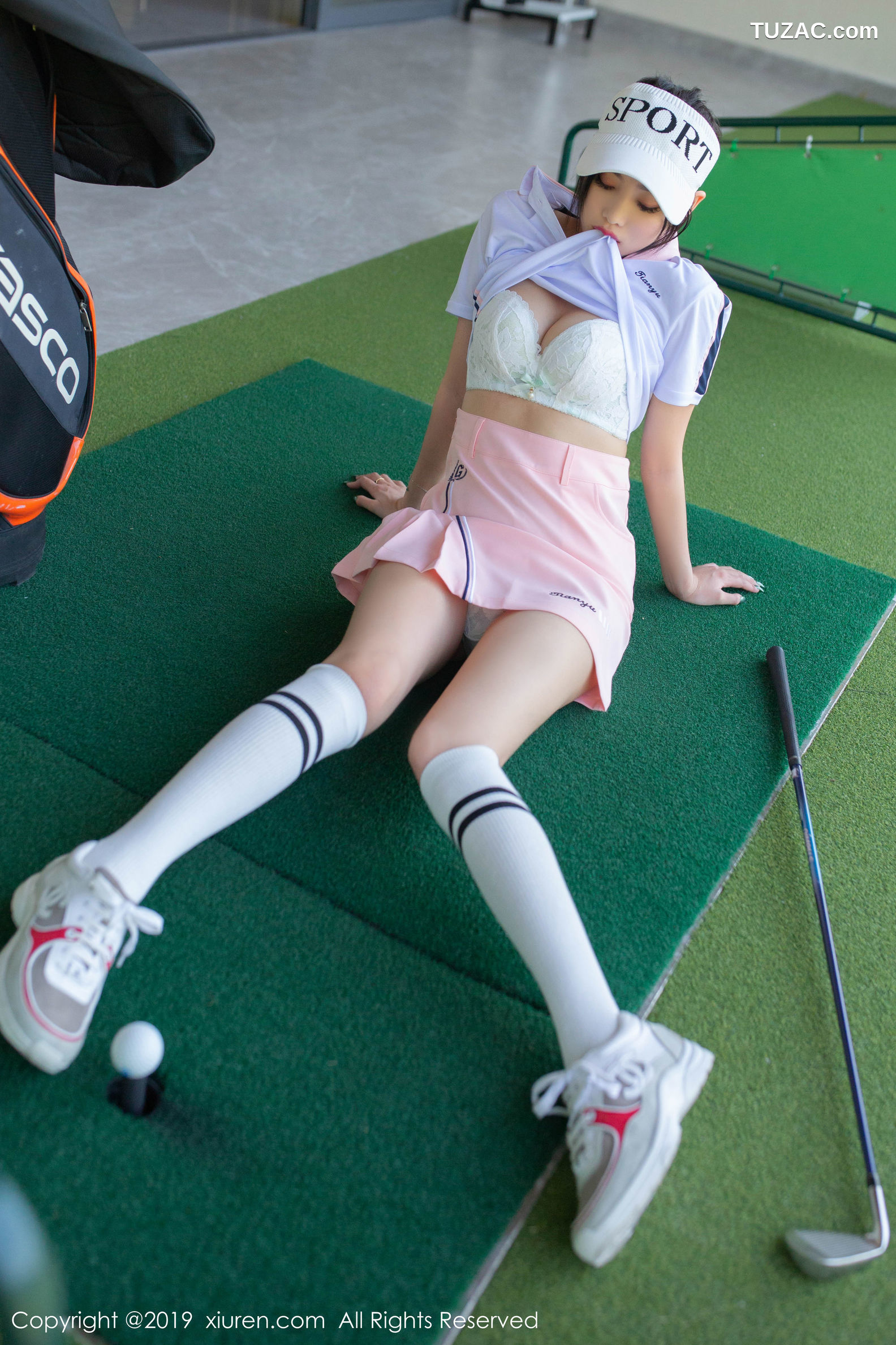 XiuRen秀人网-1874-杨晨晨-《高尔夫主题》-2019.12.23