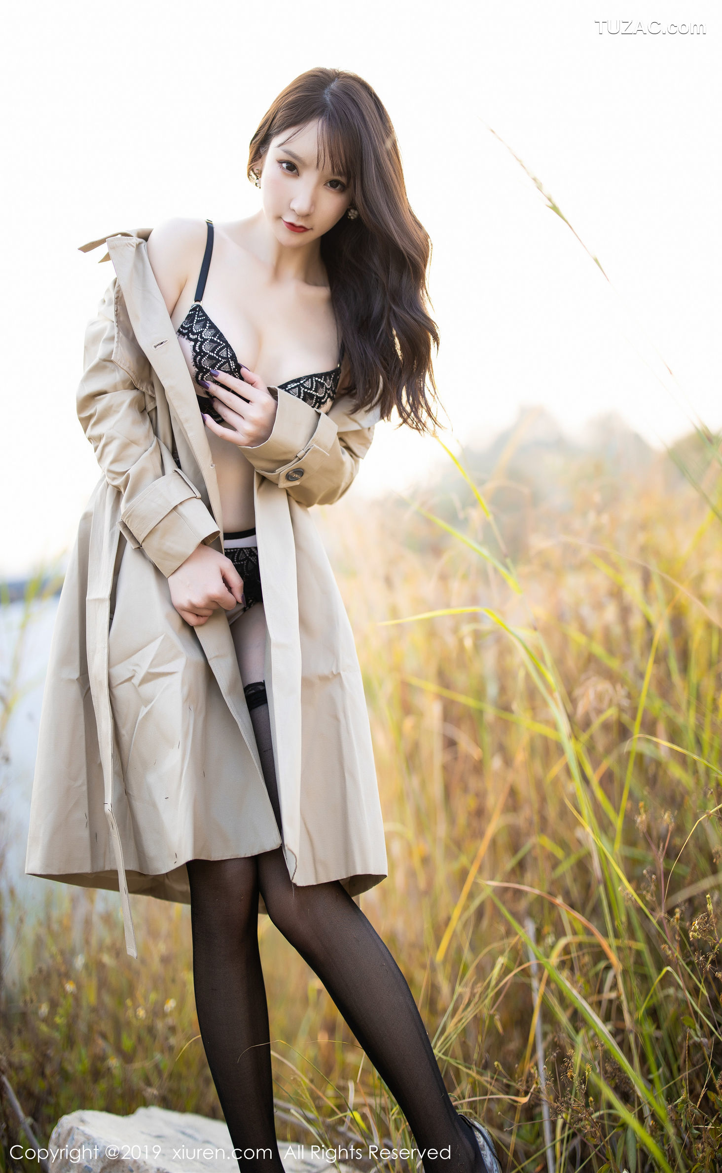 XiuRen秀人网-1876-周于希-《精致内衣的黑丝吊袜》-2019.12.24