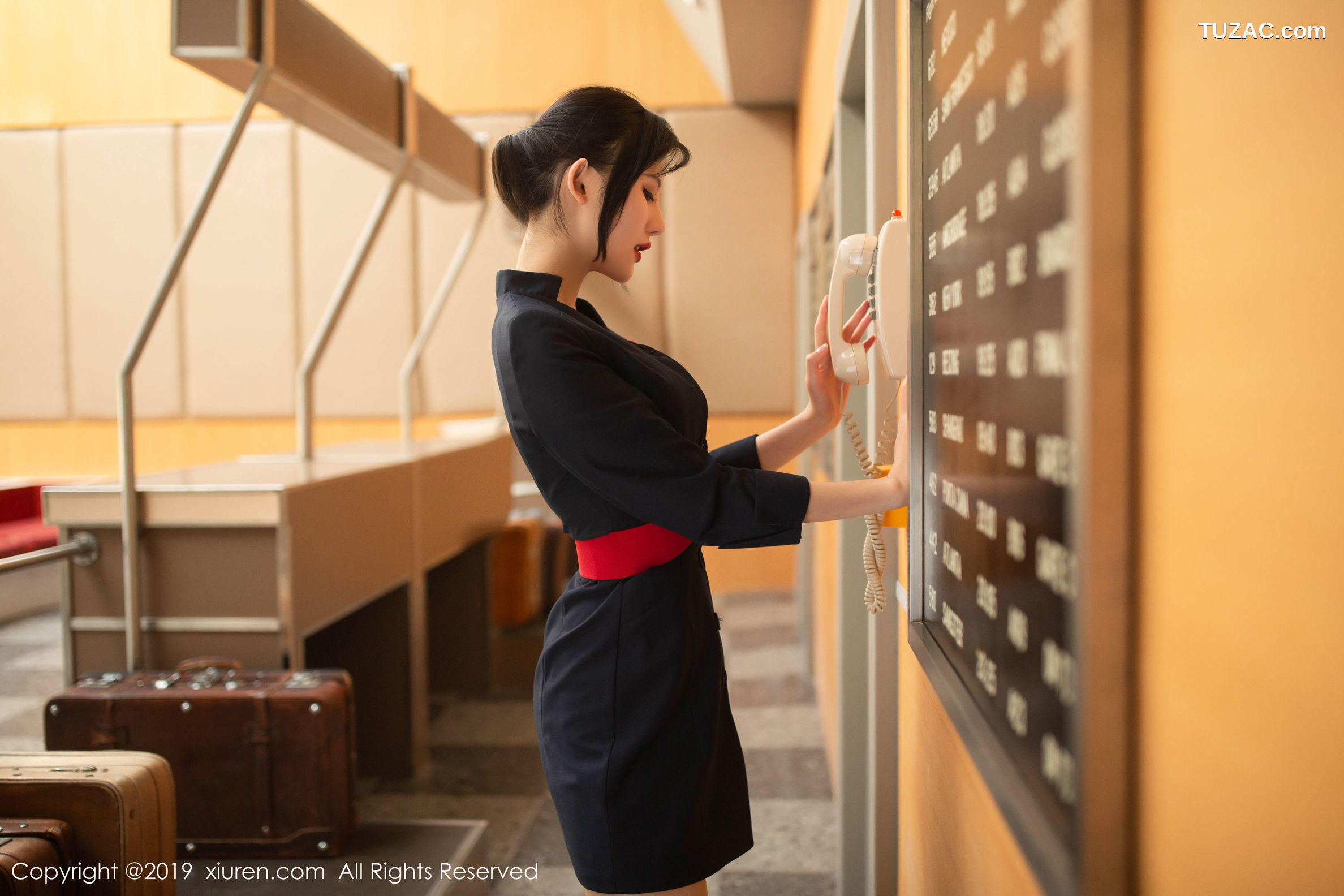 XiuRen秀人网-1881-就是阿朱啊-《机厅地勤主题》-2019.12.25