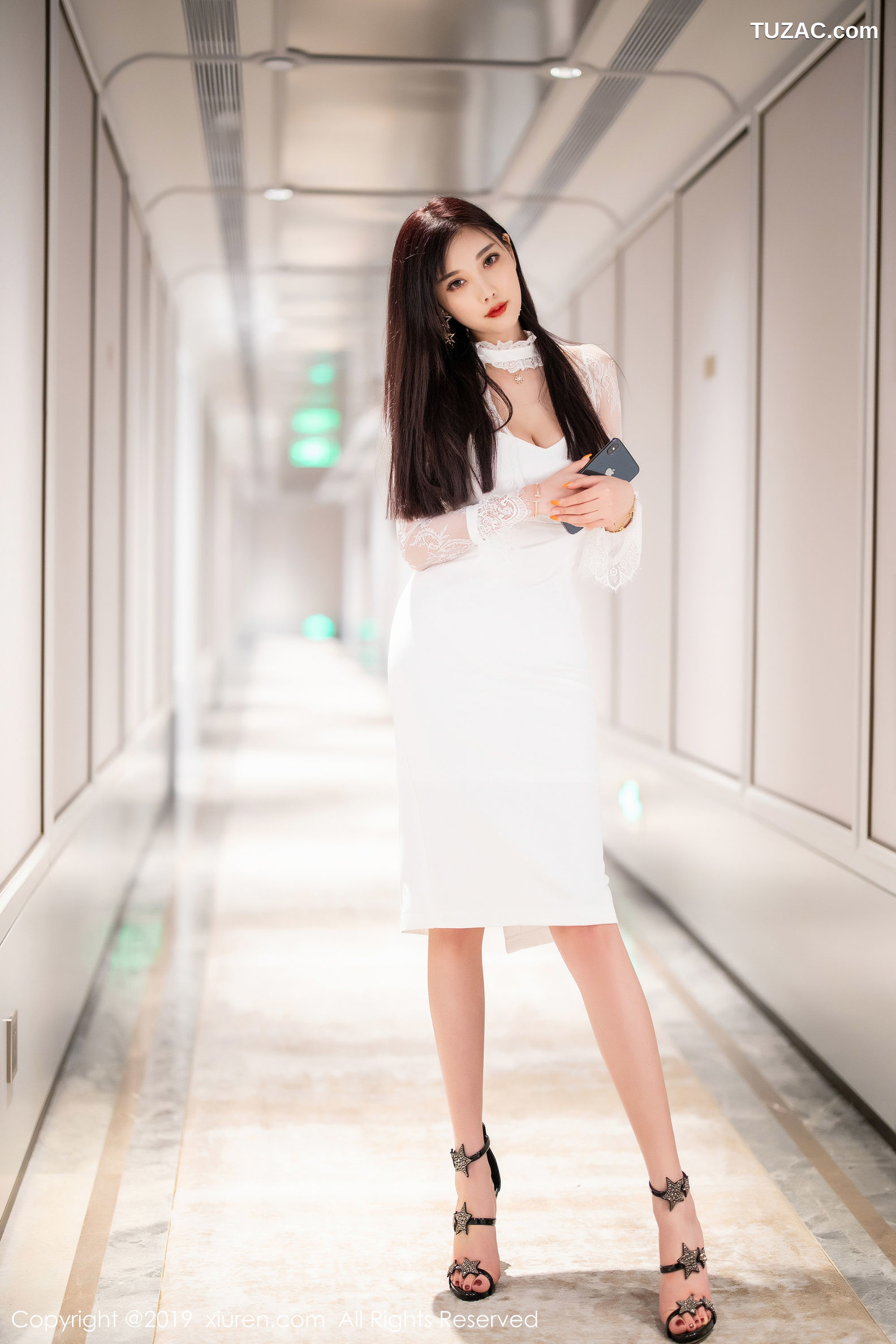 XiuRen秀人网-1884-杨晨晨-《极致穿透力的美腿私房》-2019.12.26