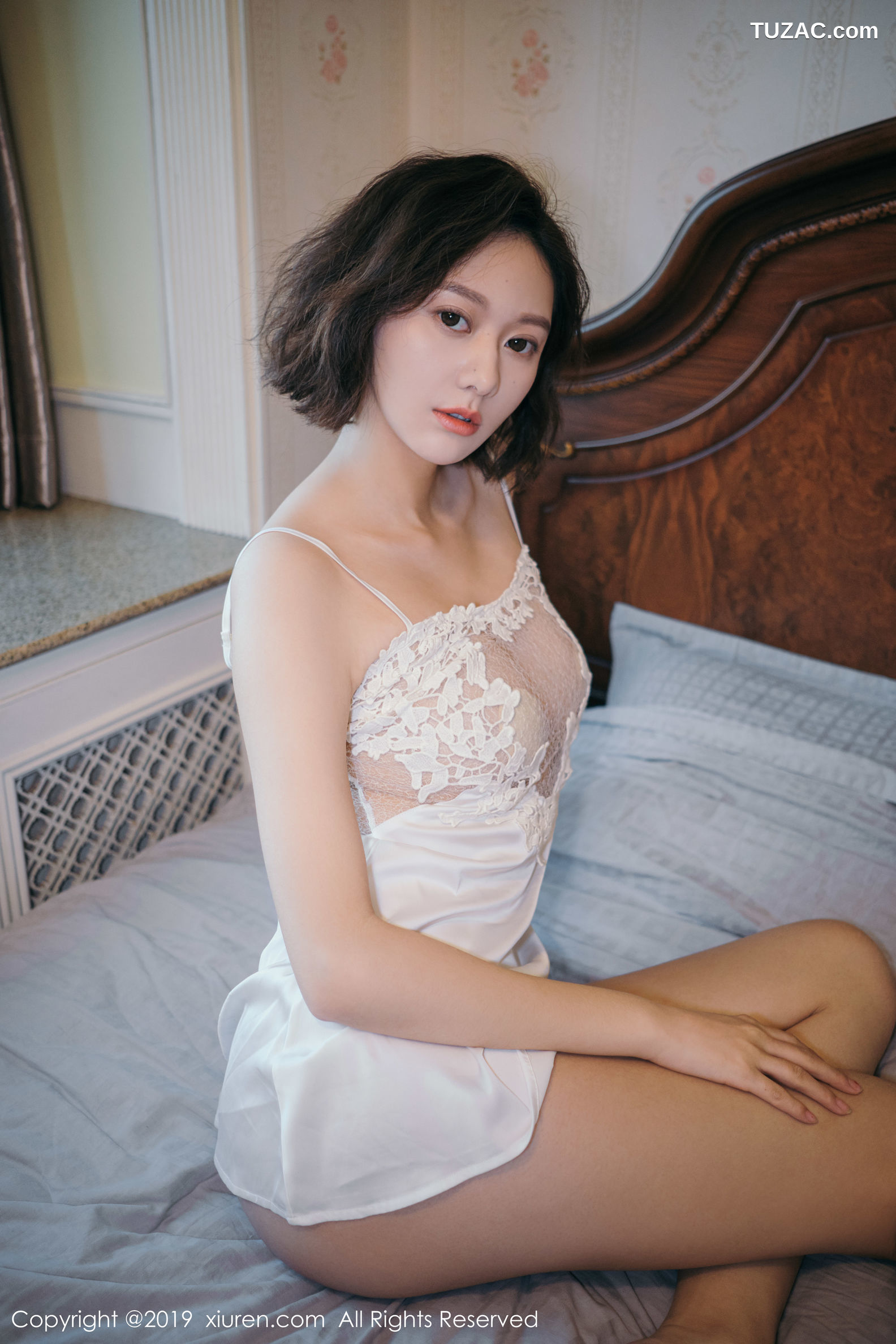 XiuRen秀人网-1891-艺轩-《体态婀娜气质袅袅》-2019.12.30