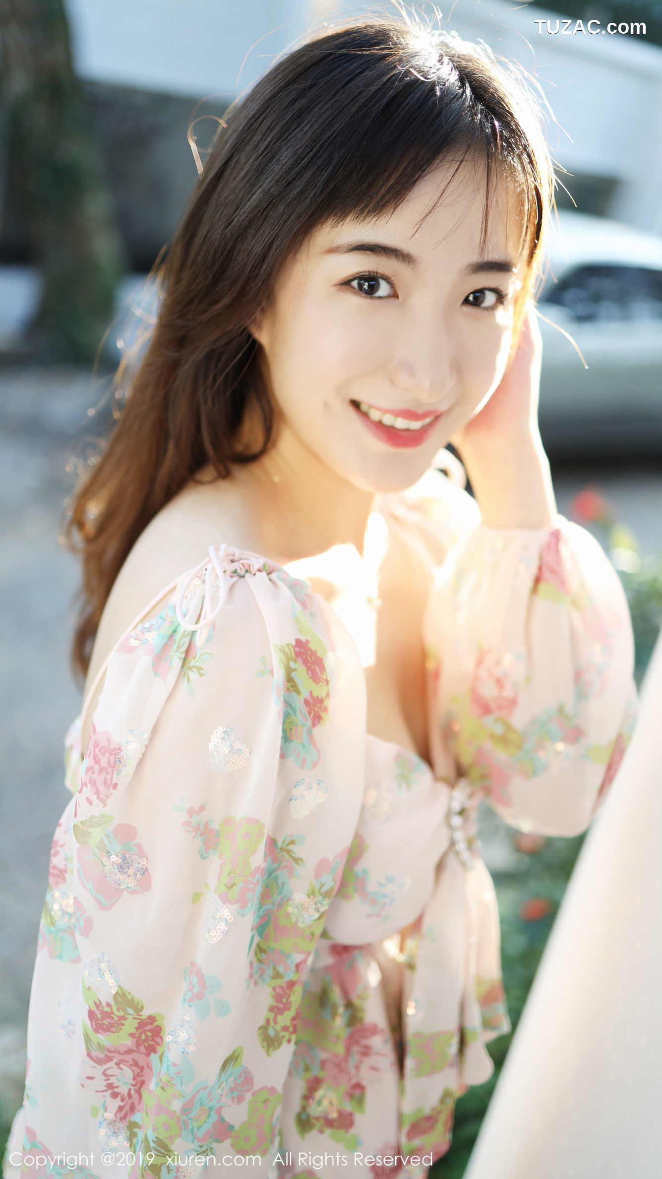 XiuRen秀人网-1892-艺儿拿铁-《室外小清新主题系列》-2019.12.30