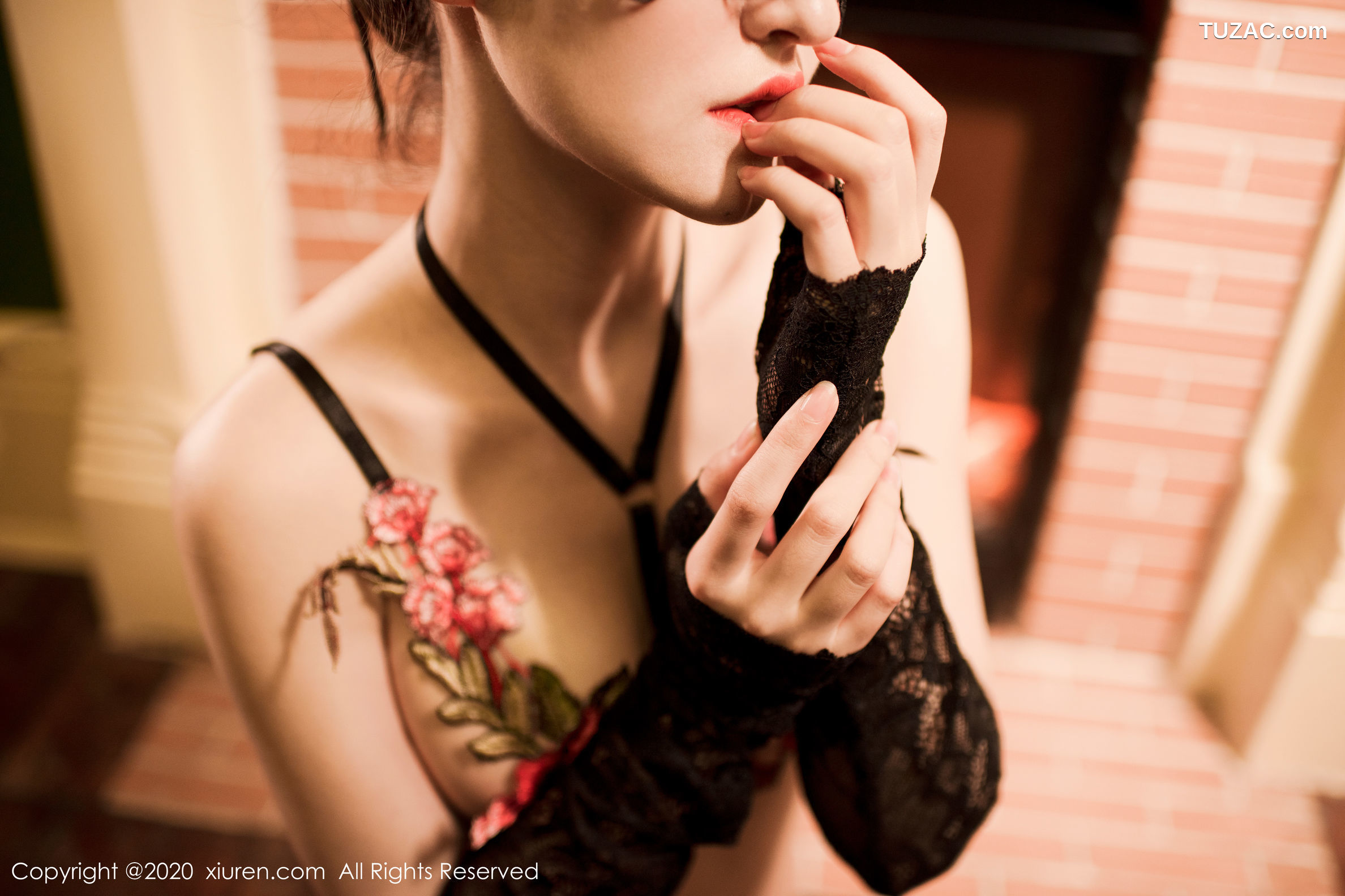 XiuRen秀人网-1923-沈梦瑶-《黑丝情趣艺术》-2020.01.12