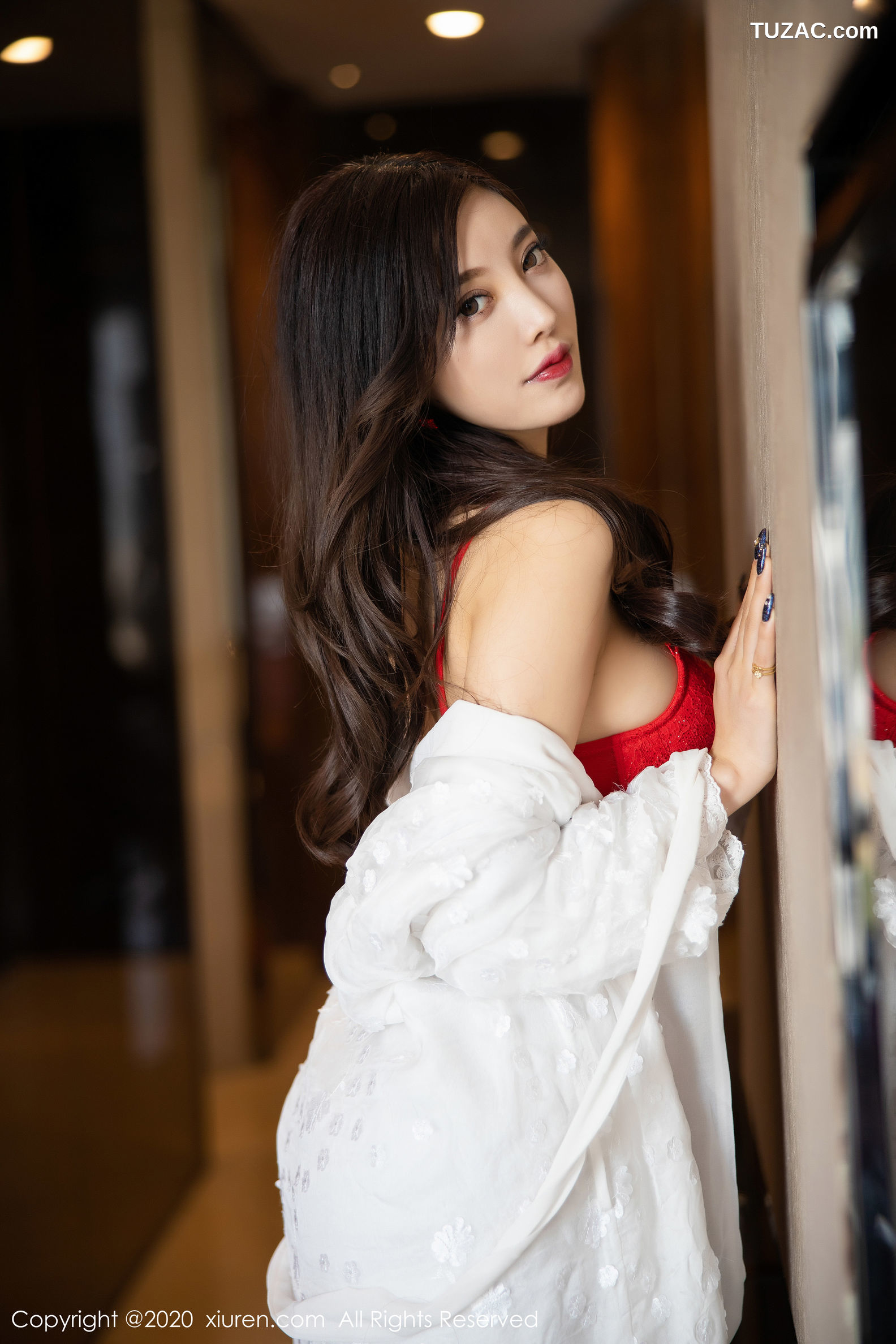 XiuRen秀人网-1949-杨晨晨-《红红火火性感内衣》-2020.01.19