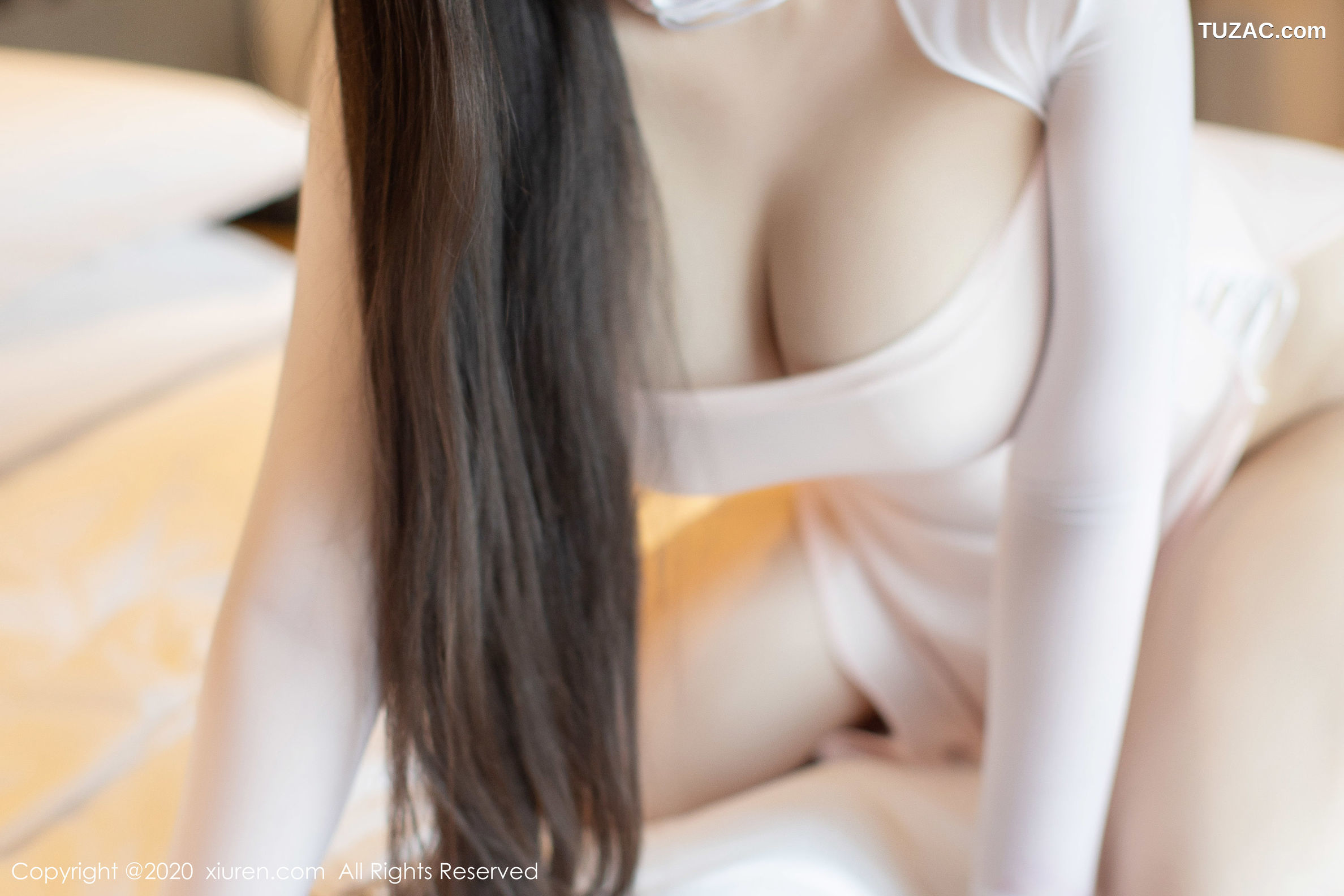XiuRen秀人网-1960-妲己-《薄透内下的丰胸肥臀体态》-2020.01.21