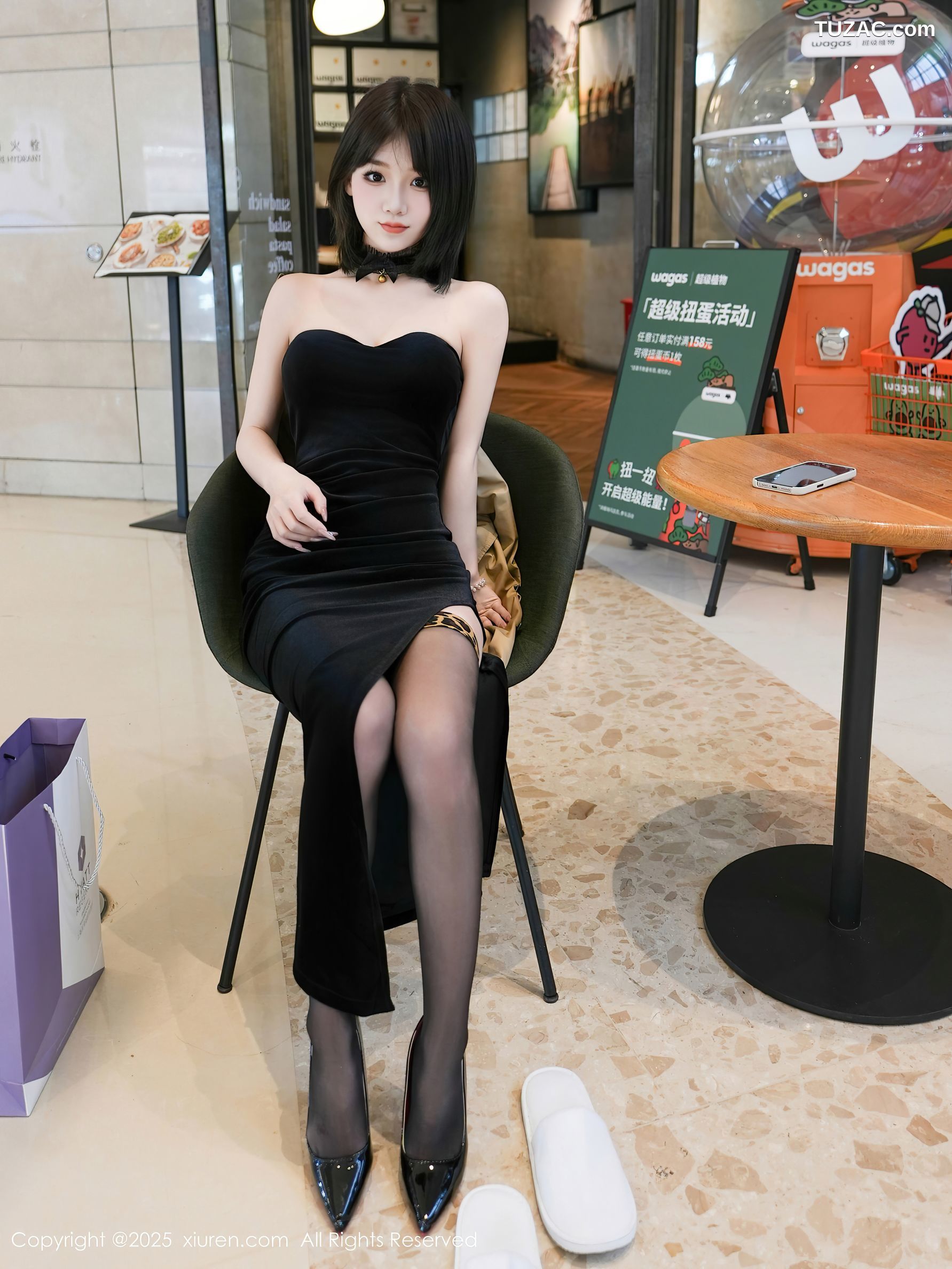 XiuRen秀人网-10000-阿汁-短发美女黑色抹胸礼裙黑丝紫色蕾丝内裤-2025.03.12