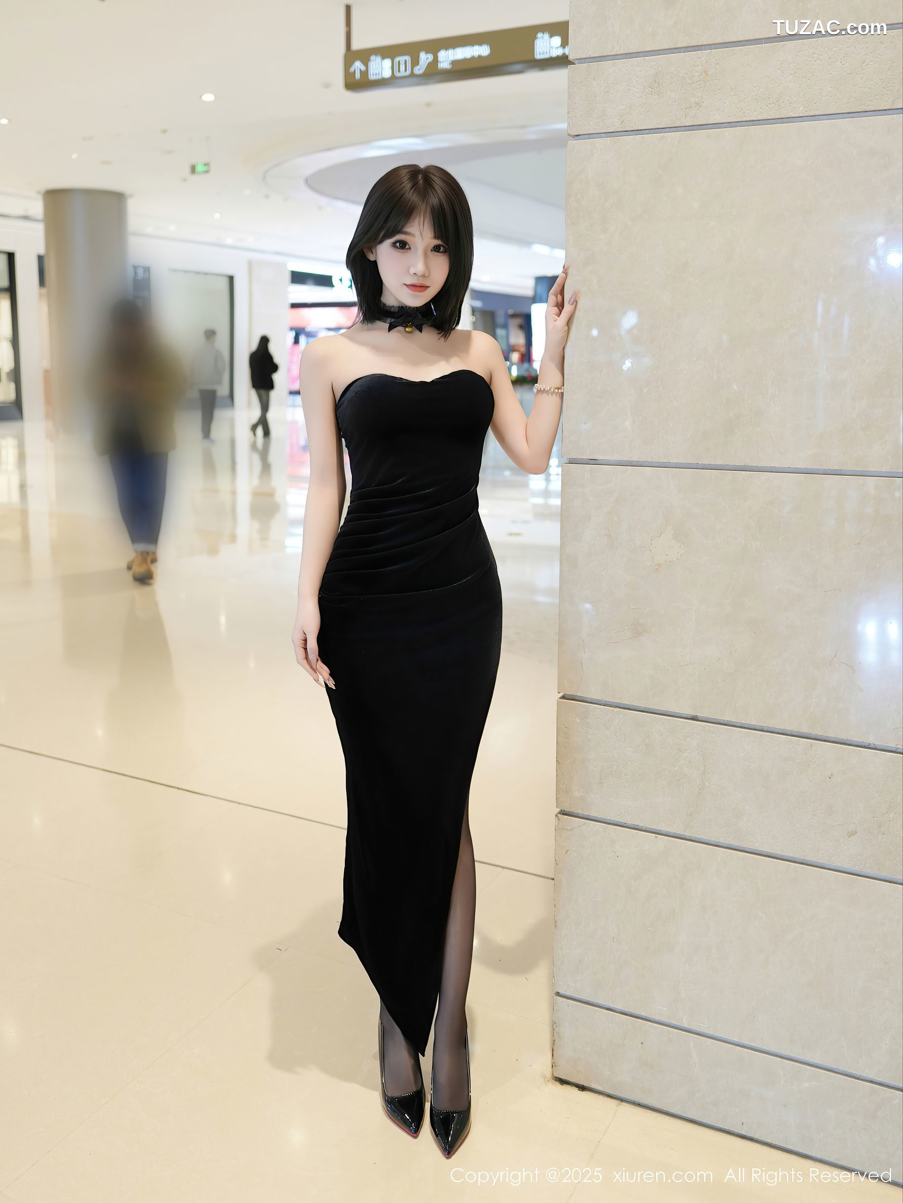 XiuRen秀人网-10000-阿汁-短发美女黑色抹胸礼裙黑丝紫色蕾丝内裤-2025.03.12