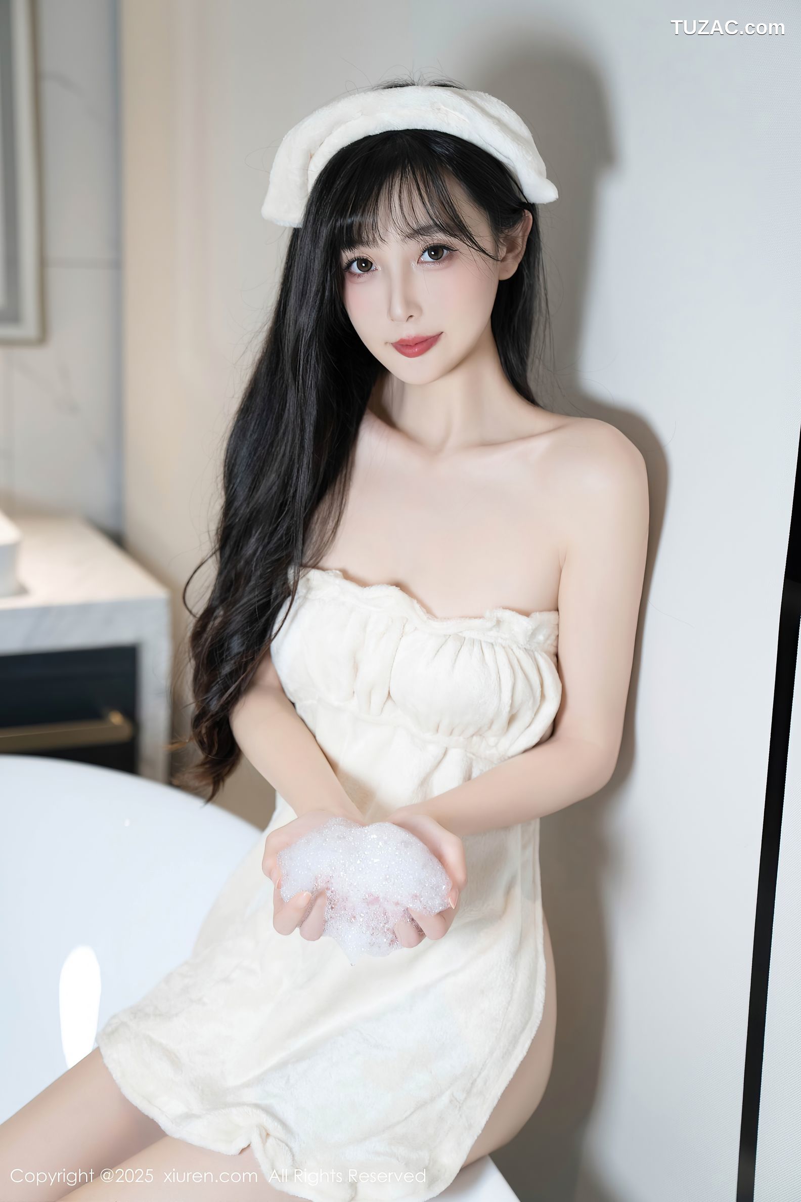 XiuRen秀人网-10005-樱桃小阑子-白浴衣浴缸湿身爆乳-2025.03.12