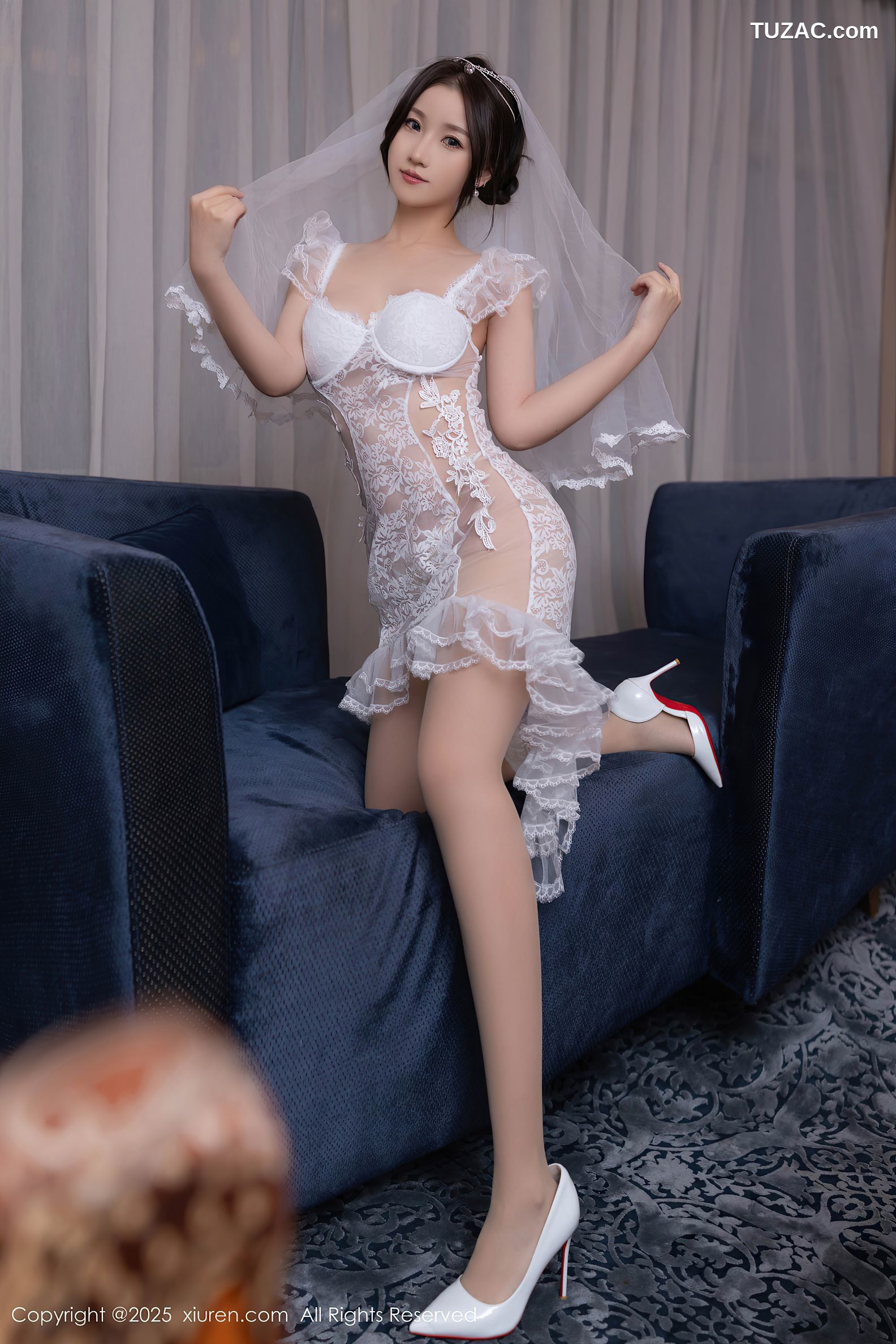 XiuRen秀人网-10006-杏子Yada-白色蕾丝轻透情趣婚纱爆乳-2025.03.12