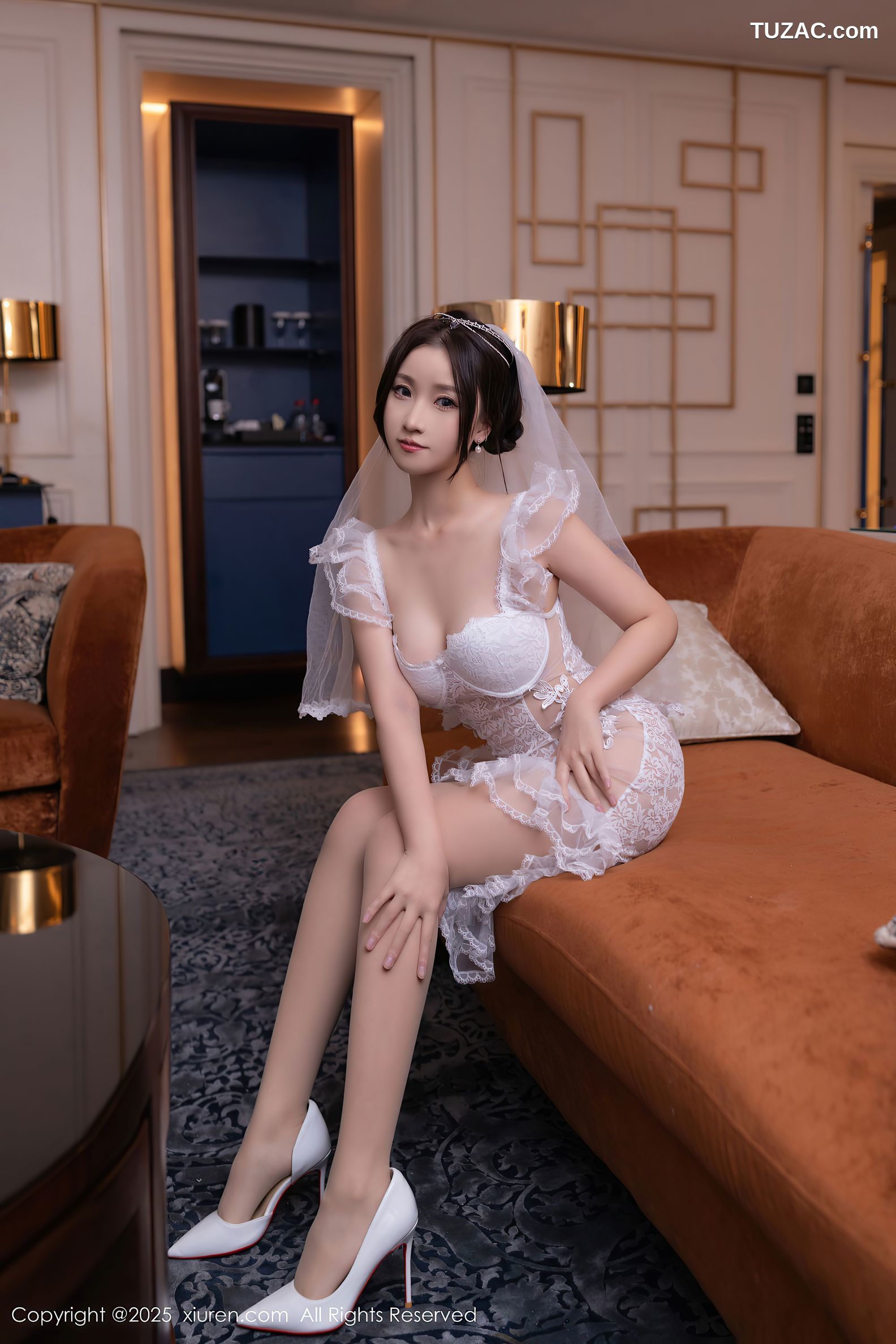 XiuRen秀人网-10006-杏子Yada-白色蕾丝轻透情趣婚纱爆乳-2025.03.12