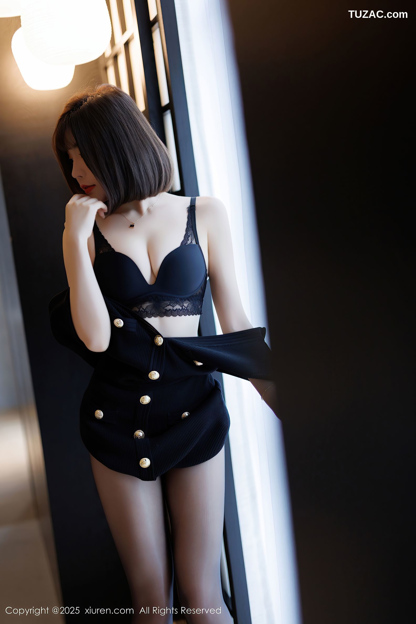 XiuRen秀人网-10013-徐莉芝Booty-OL黑色连衣短裙黑蕾丝内衣黑丝-2025.03.13