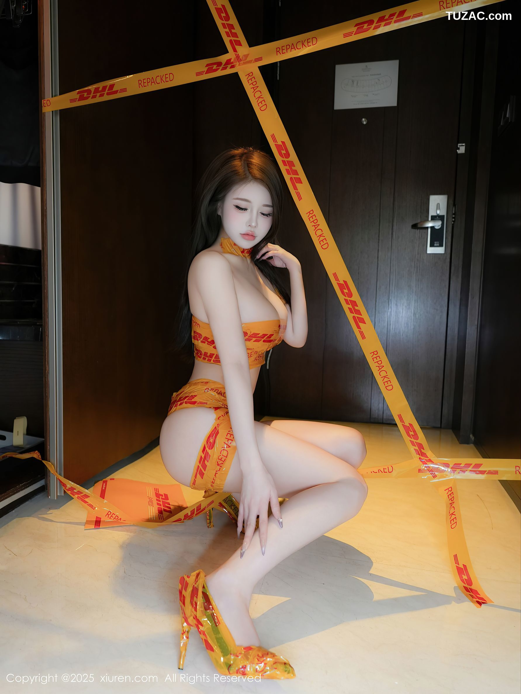 XiuRen秀人网-10016-甜妮-胶带内衣爆乳翘臀-2025.03.14