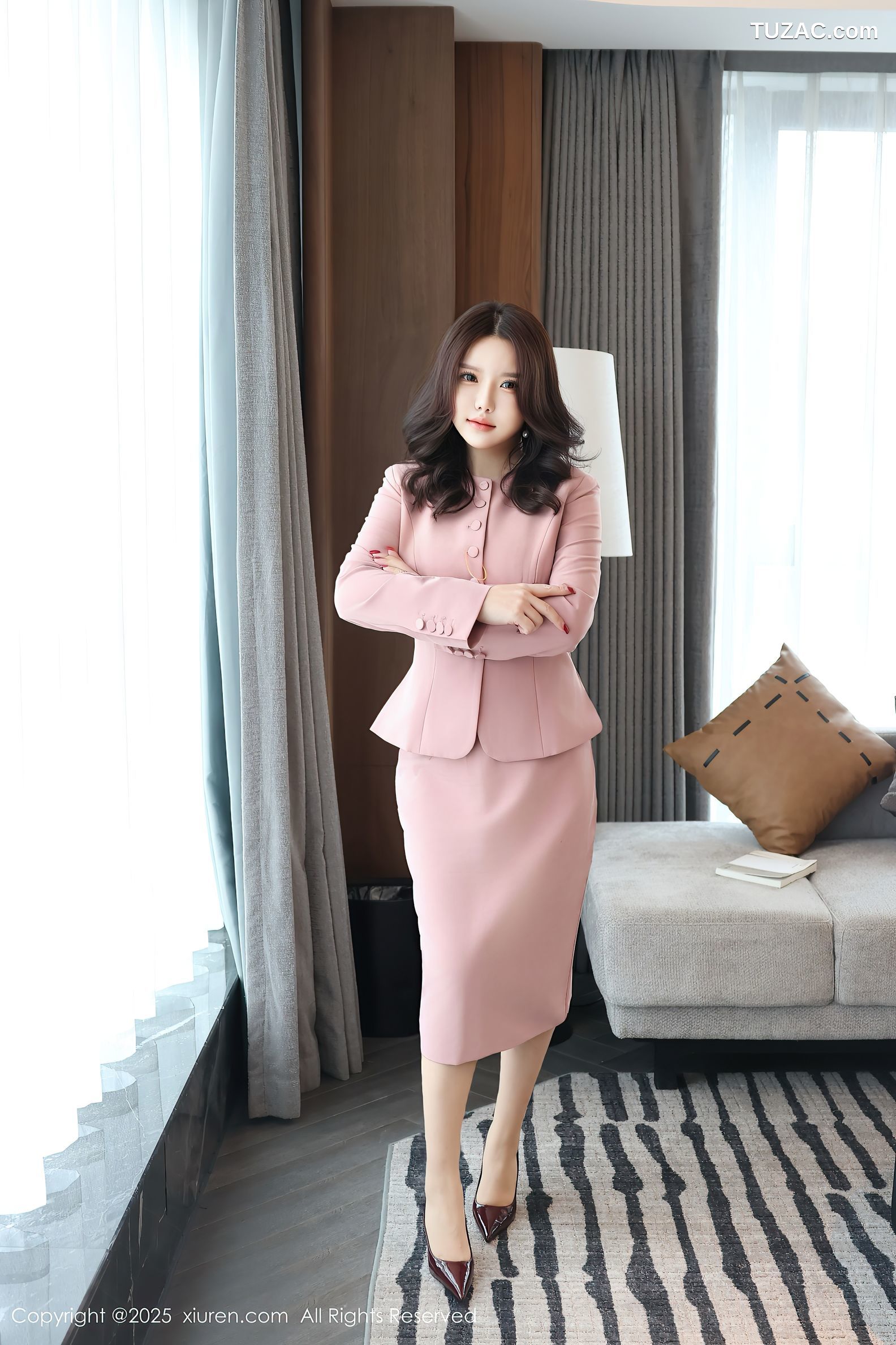 XiuRen秀人网-10020-小薯条nienie-OL粉色裙装白蕾丝轻透内衣爆乳诱惑-2025.03.14