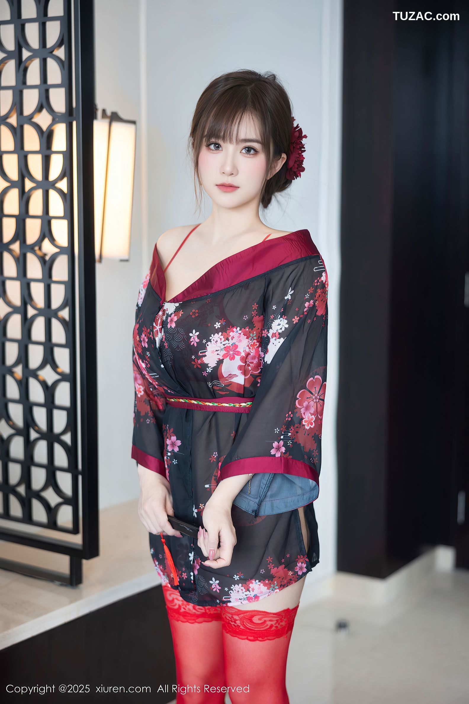 XiuRen秀人网-10026-小肉肉咪-黑色红印花短和服红蕾丝内衣丝袜爆乳-2025.03.17