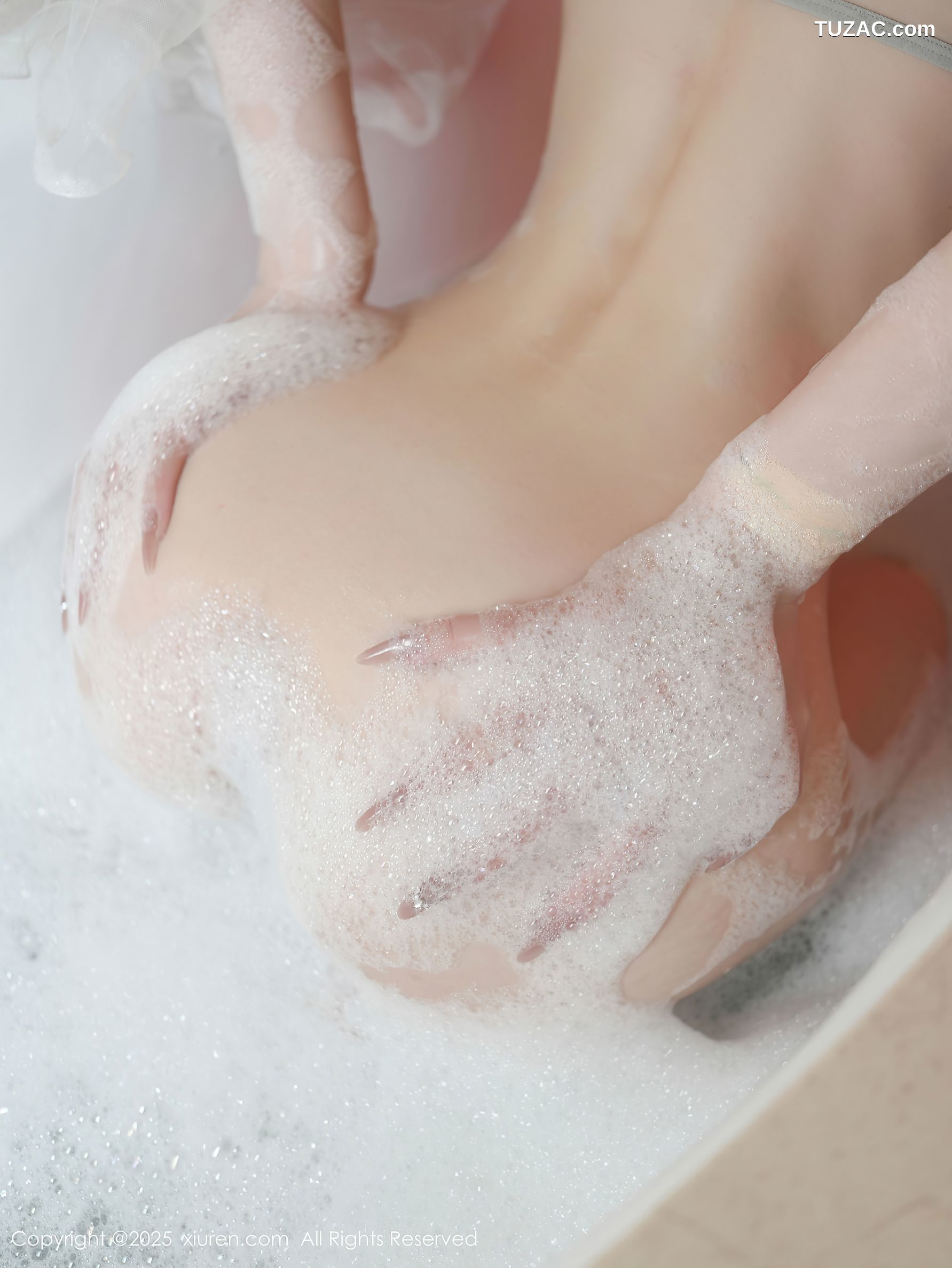 XiuRen秀人网-10037-阿汁-轻透灰色内衣浴室湿身爆乳-2025.03.19