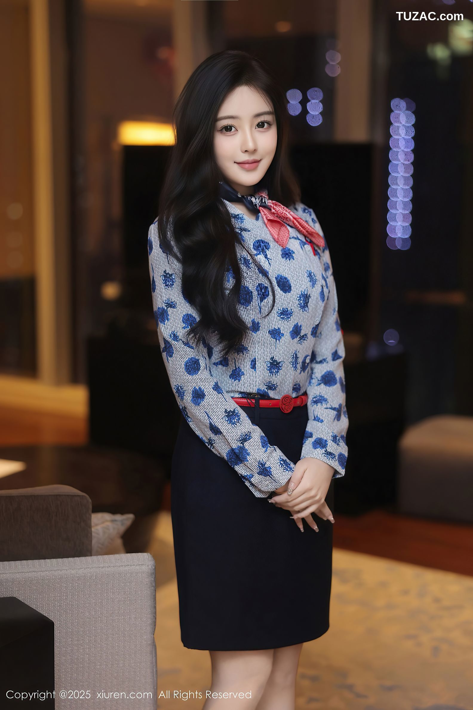 XiuRen秀人网-10041-希雅sia-空姐裙装紫色蕾丝内衣爆乳-2025.03.19