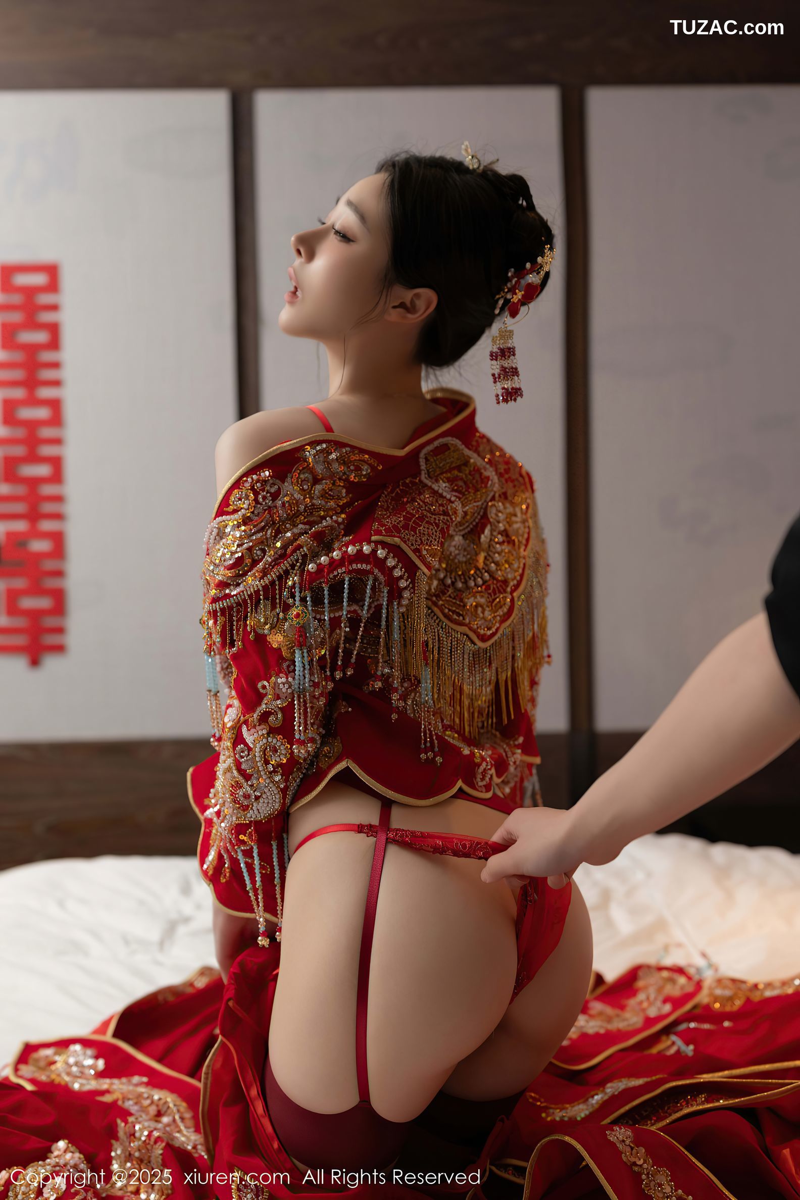 XiuRen秀人网-10055-小逗逗-新娘红装红色内衣-2025.03.21