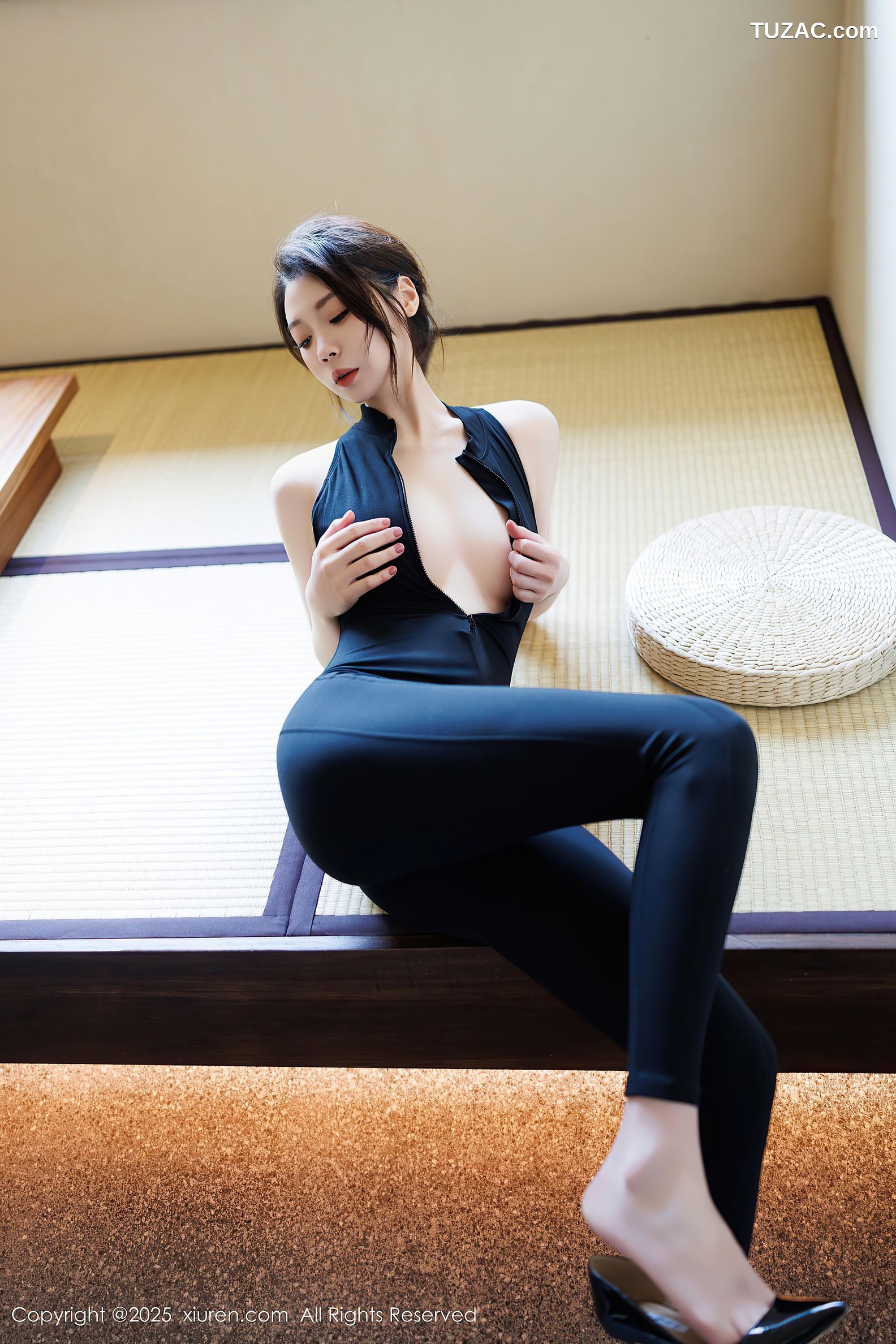 XiuRen秀人网-10059-梦心玥-黑色露背连体裤黑色内衣黑丝-2025.03.24