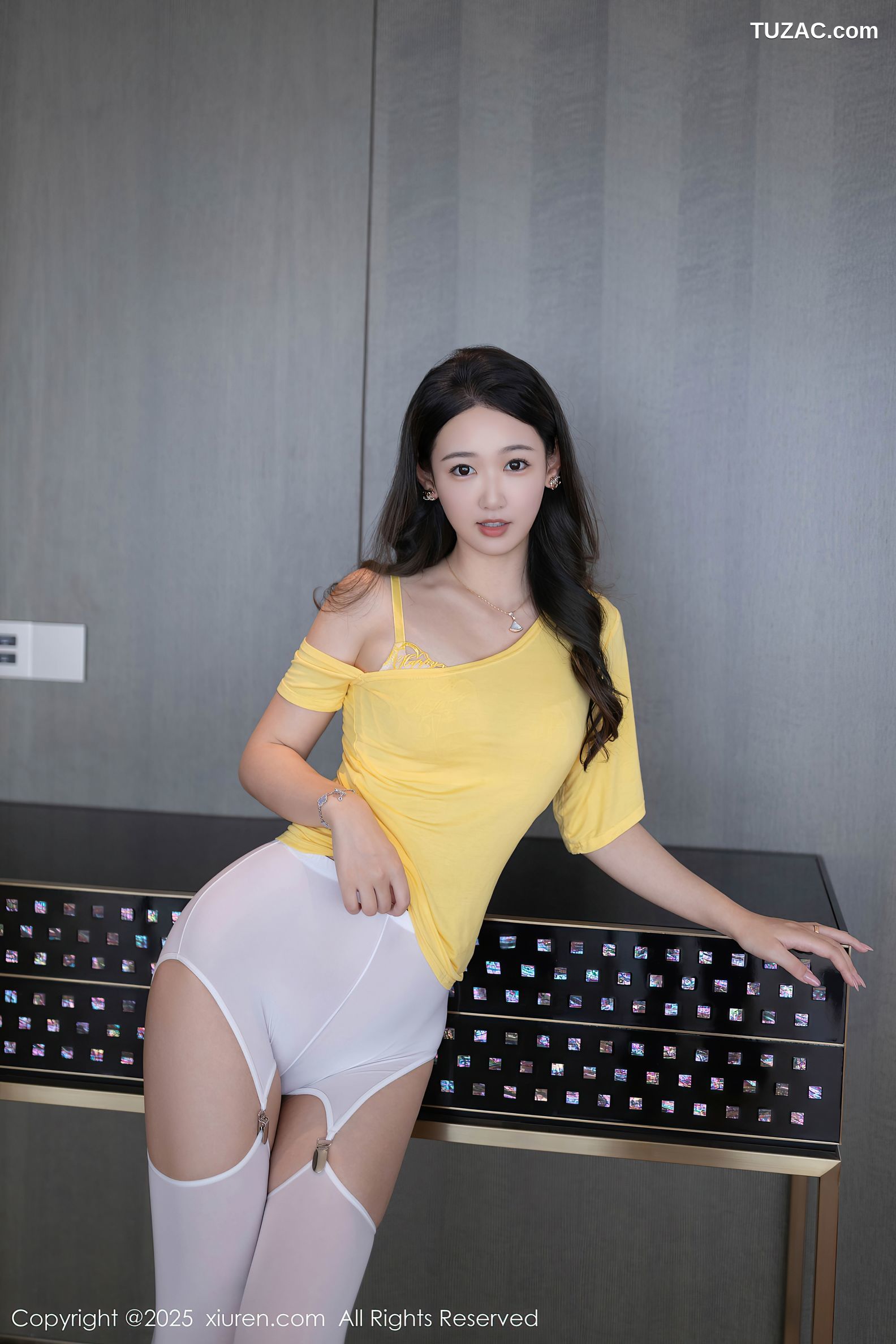 XiuRen秀人网-10062-唐安琪-黄T白色健身裤-2025.03.24