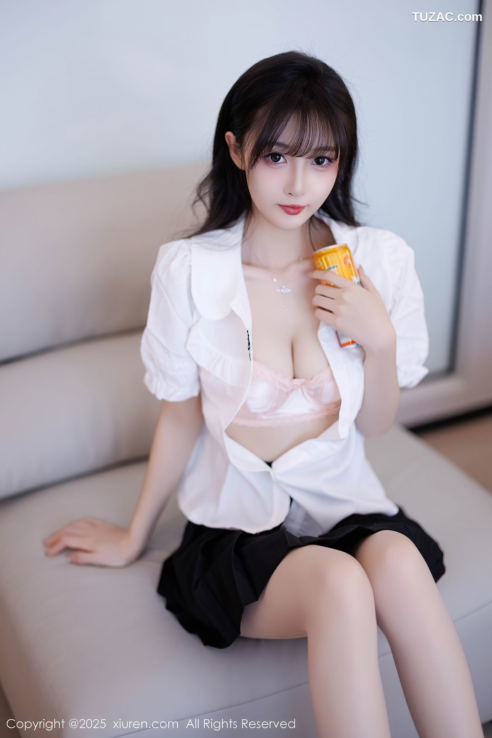 XiuRen秀人网-10067-樱桃小犊子-白衫黑裙女生白丝丁字裤-2025.03.25