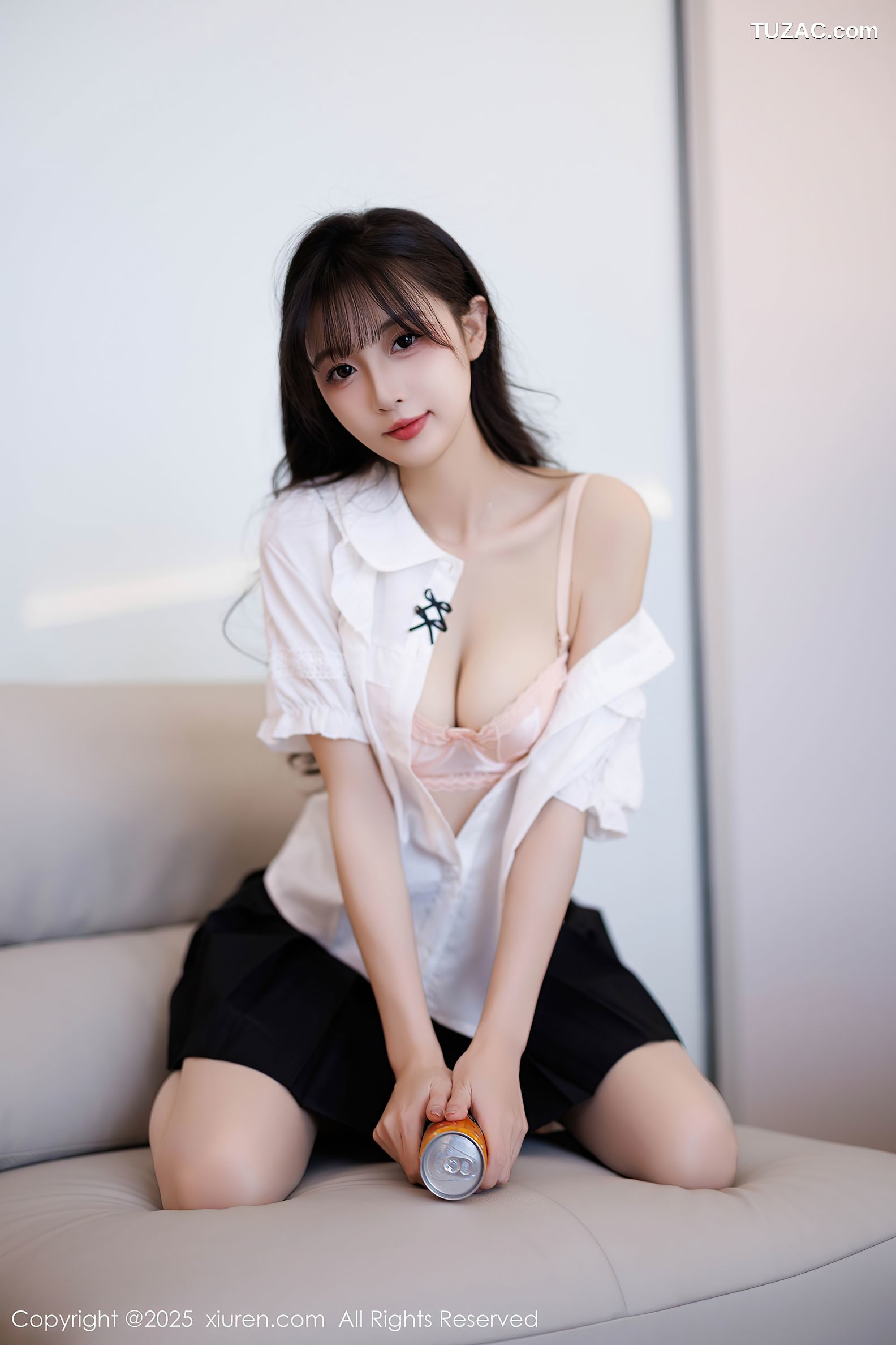 XiuRen秀人网-10067-樱桃小犊子-白衫黑裙女生白丝丁字裤-2025.03.25