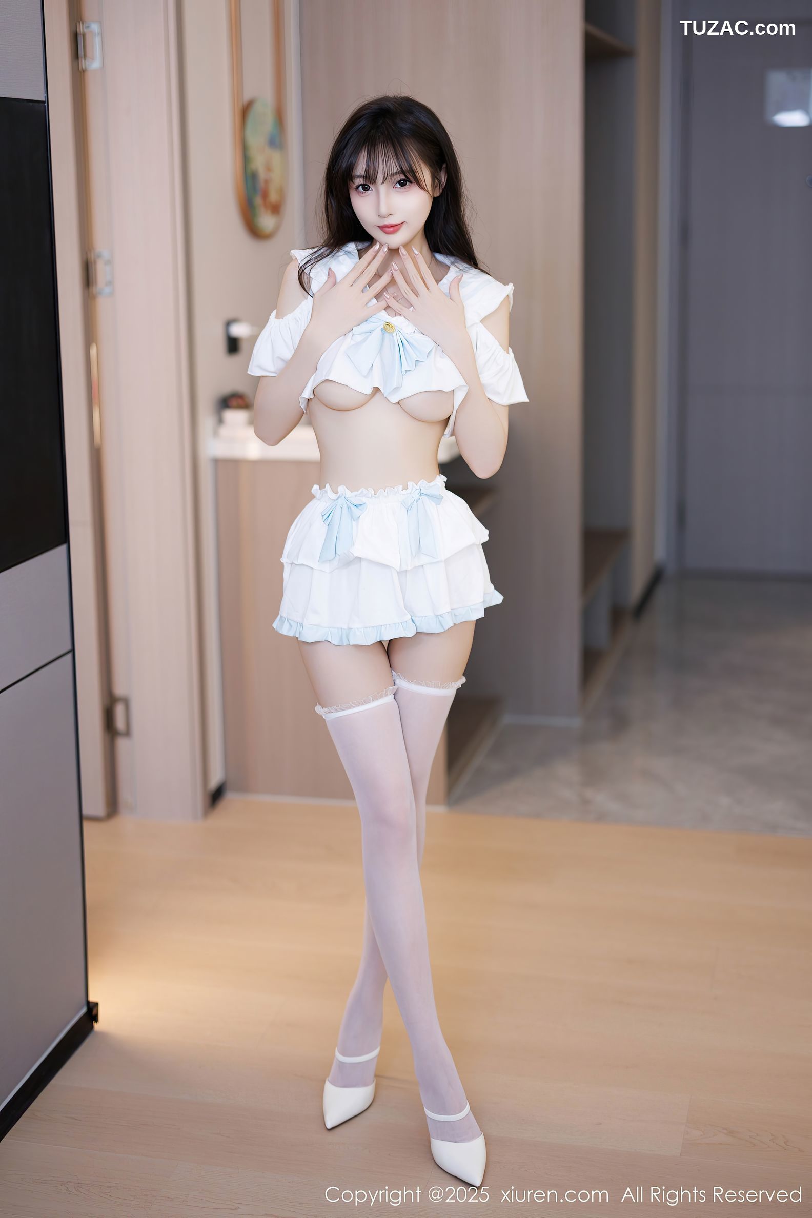 XiuRen秀人网-10067-樱桃小犊子-白衫黑裙女生白丝丁字裤-2025.03.25