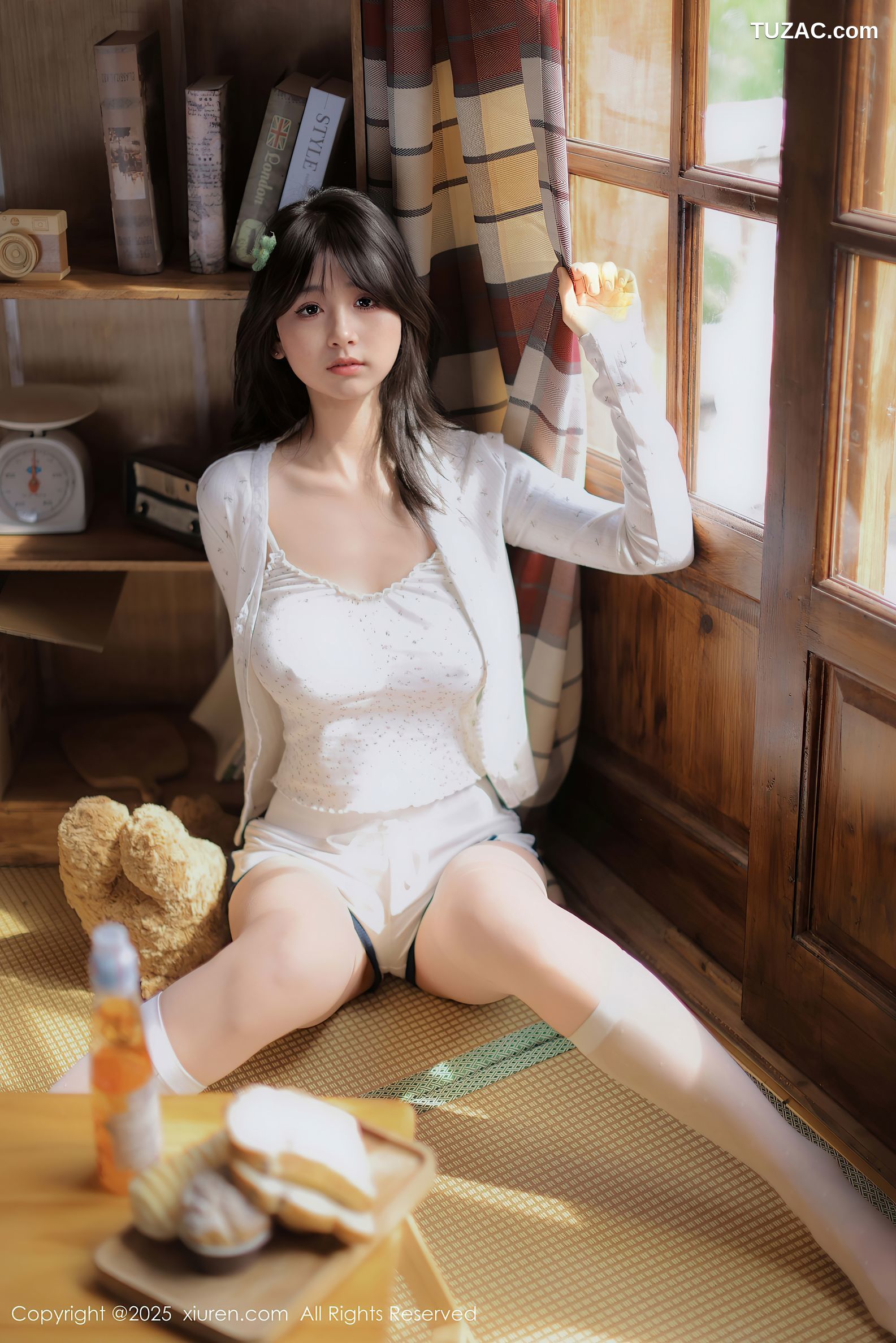 XiuRen秀人网-10073-奶芙乔乔-清纯少女白衫白短裤-2025.03.26