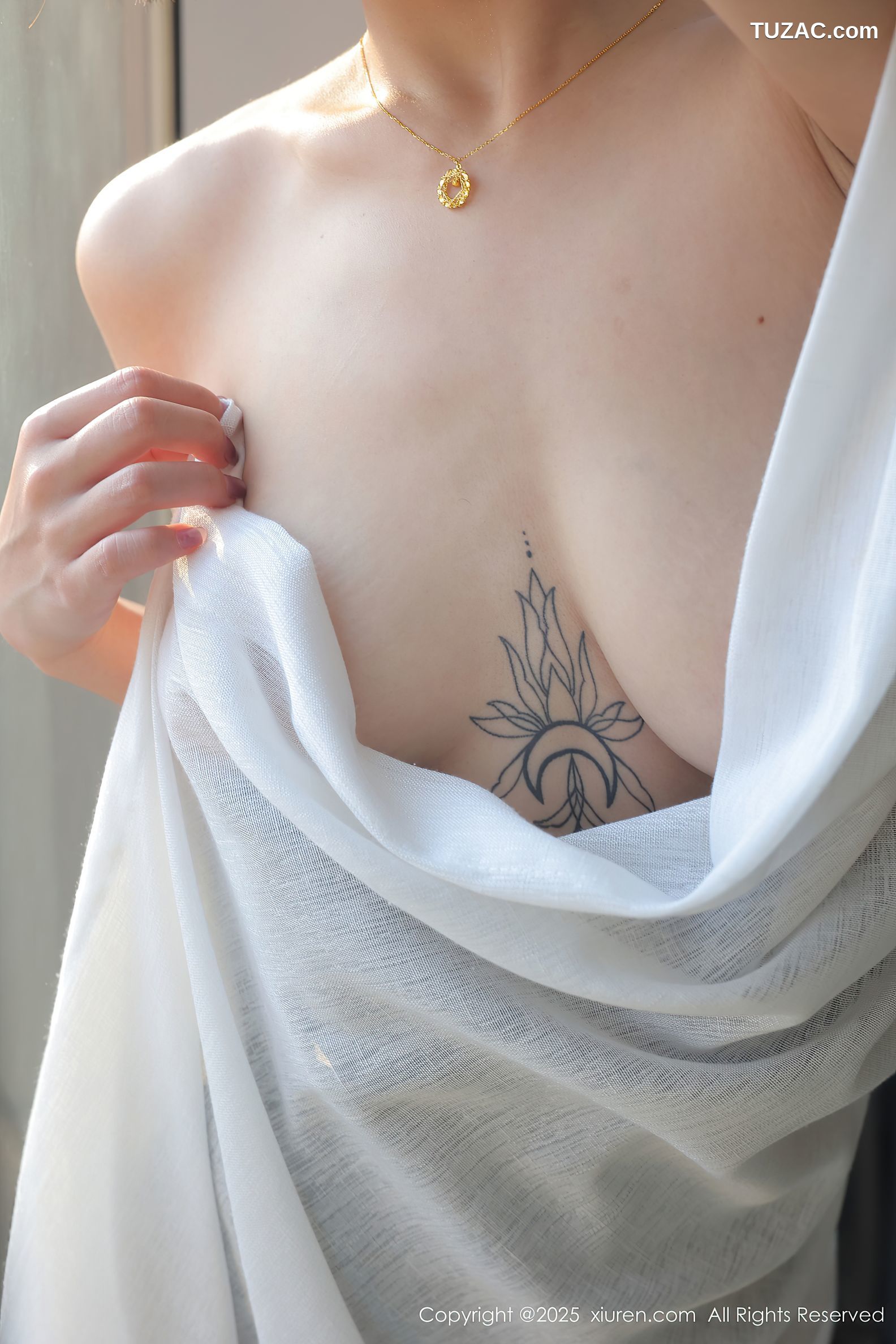 XiuRen秀人网-10076-汐子-沙子-短发美女黑色条纹衬衫黑色内衣黑丝-2025.03.27