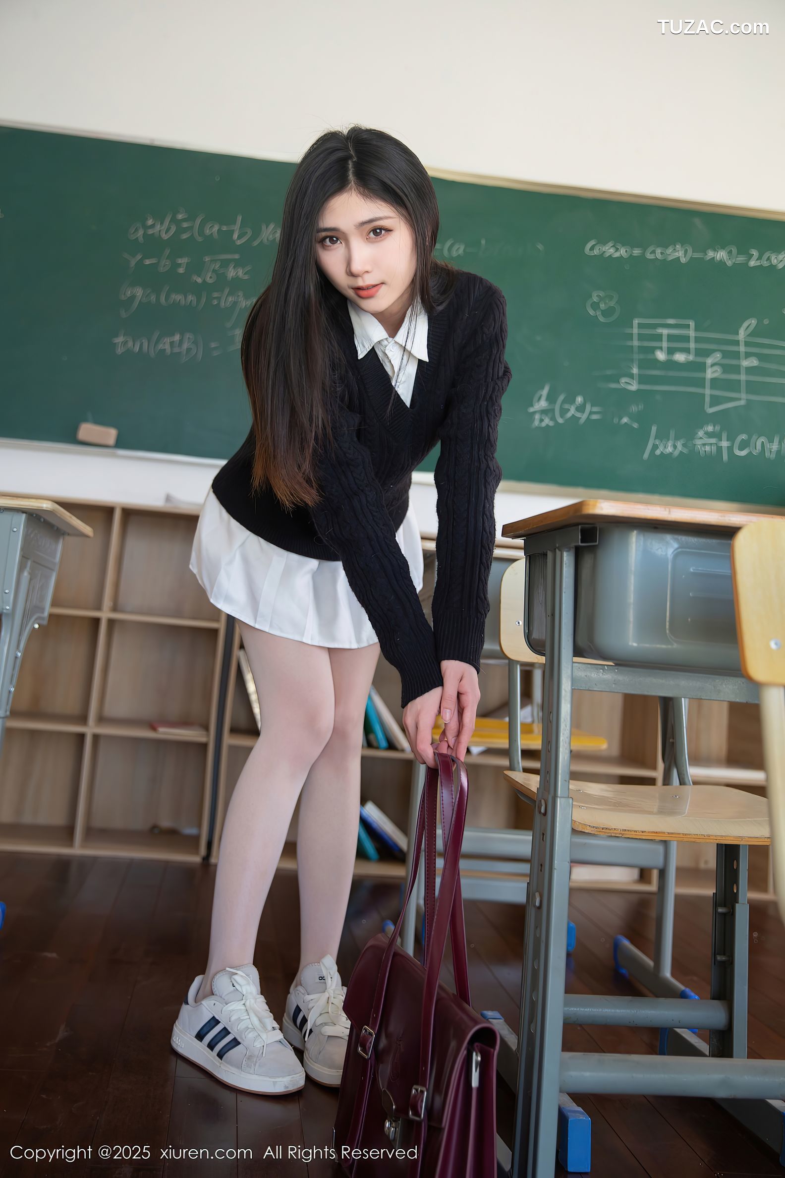 XiuRen秀人网-10078-刘婷婷-黑针织衫白衬衫短裙清纯女生教室自慰-2025.03.27